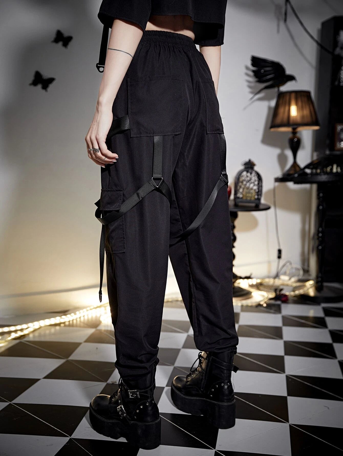 Buckle Tape Attached Cargo Pants – back view detail