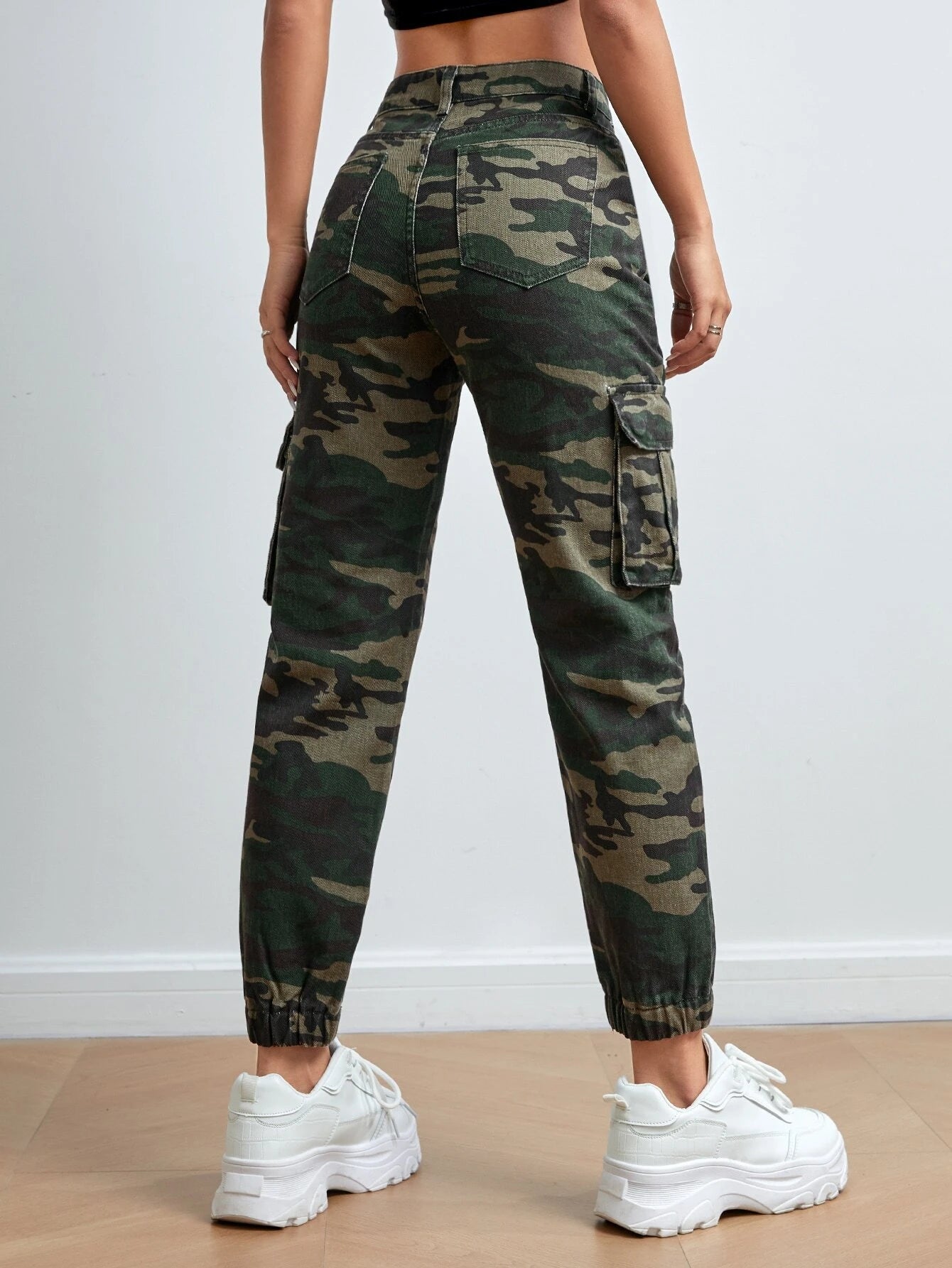 Camo Denim Zipper Jogger Cargo Pant – back view detail
