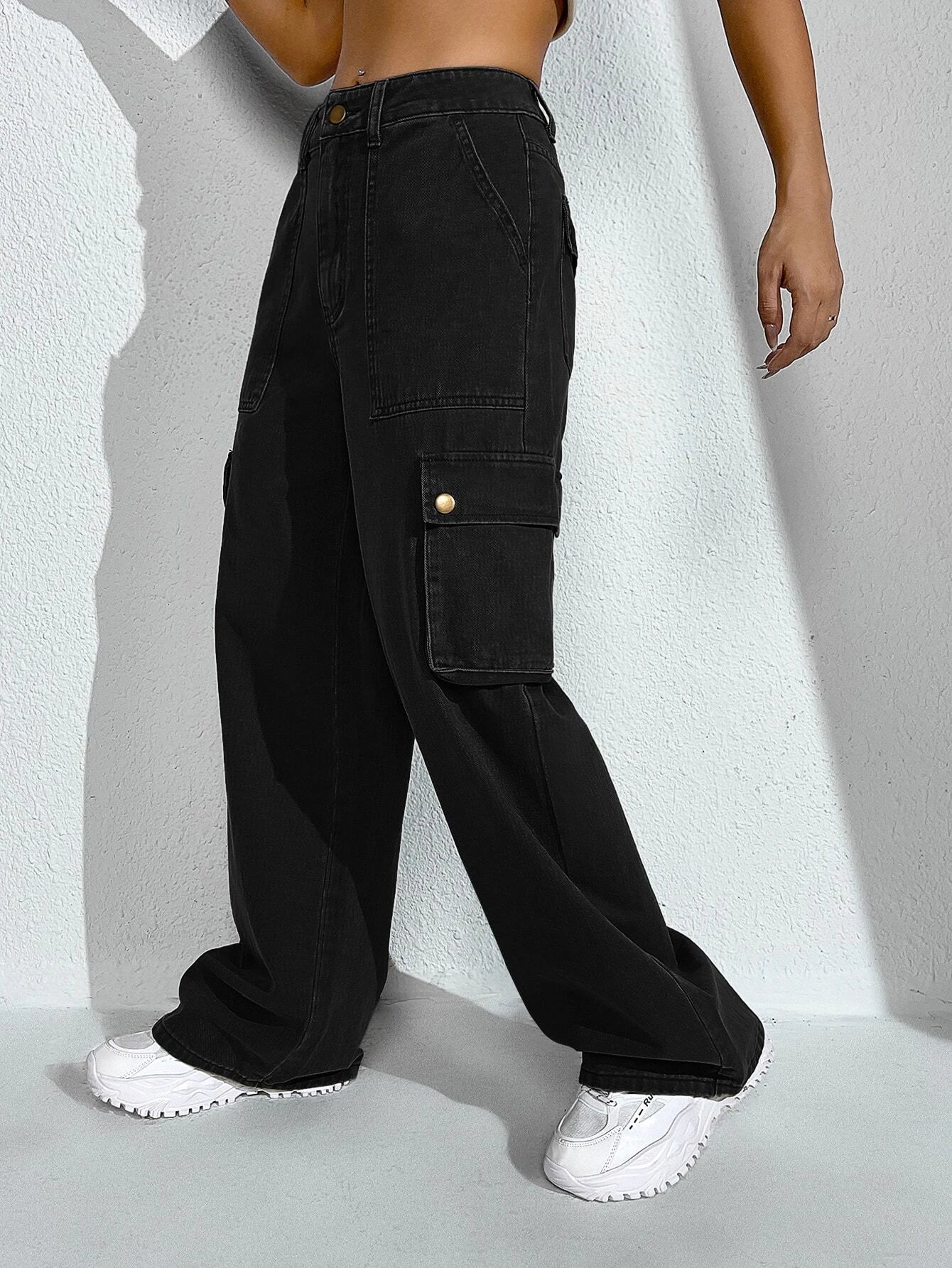 Plain Flap Pocket Cargo Jeans in Black #ns-9 – waistband detail