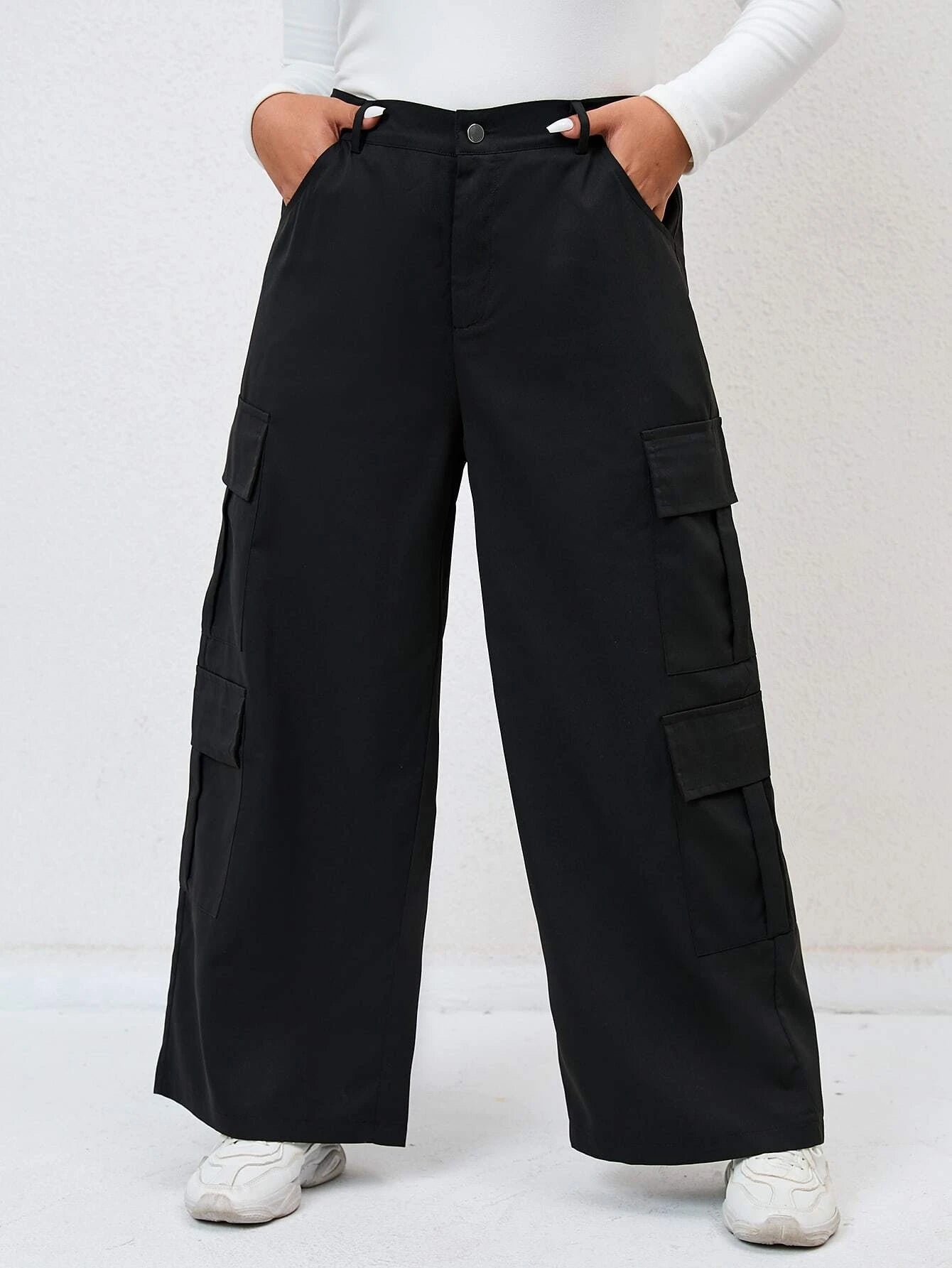 Stylish Pocket Side Cargo Pants – waistband detail