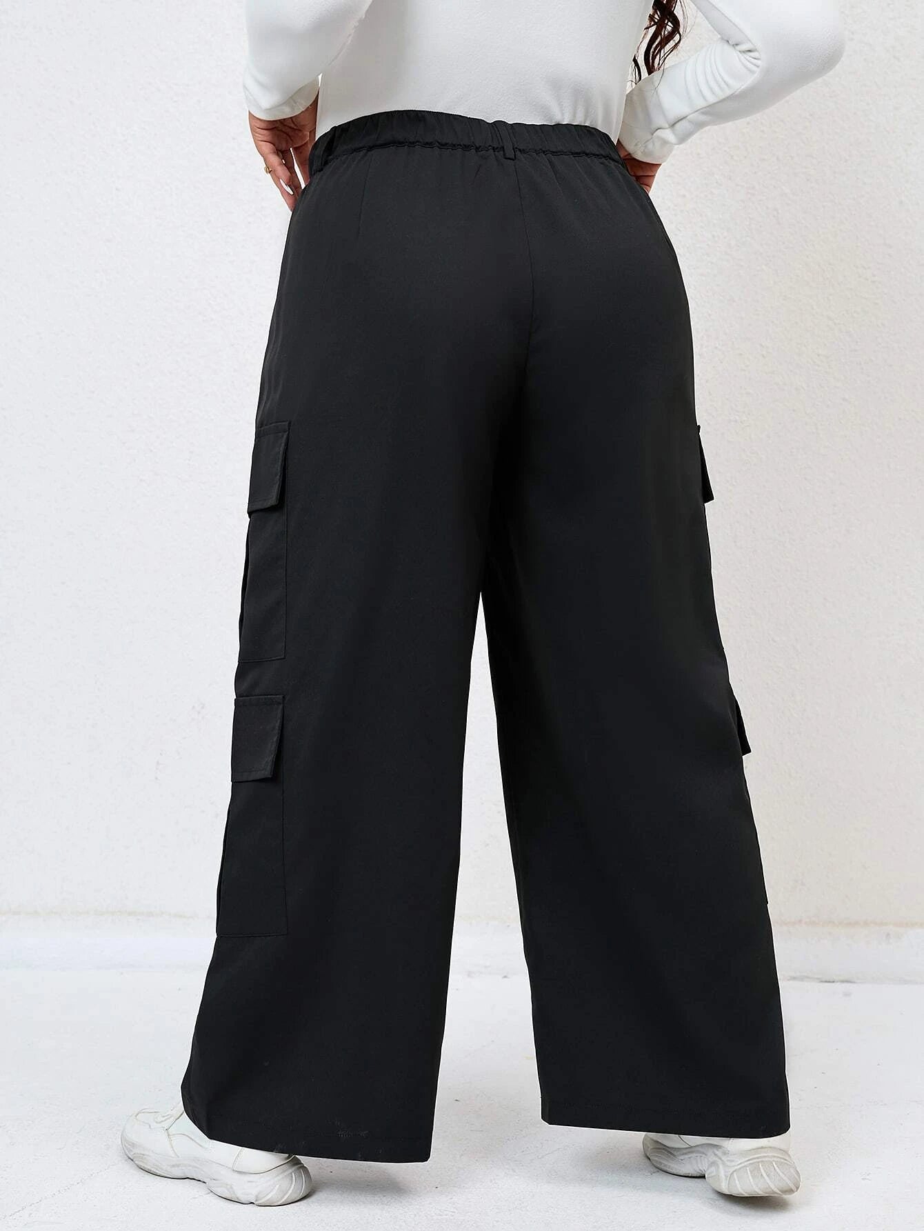 Stylish Pocket Side Cargo Pants – full length outfit view