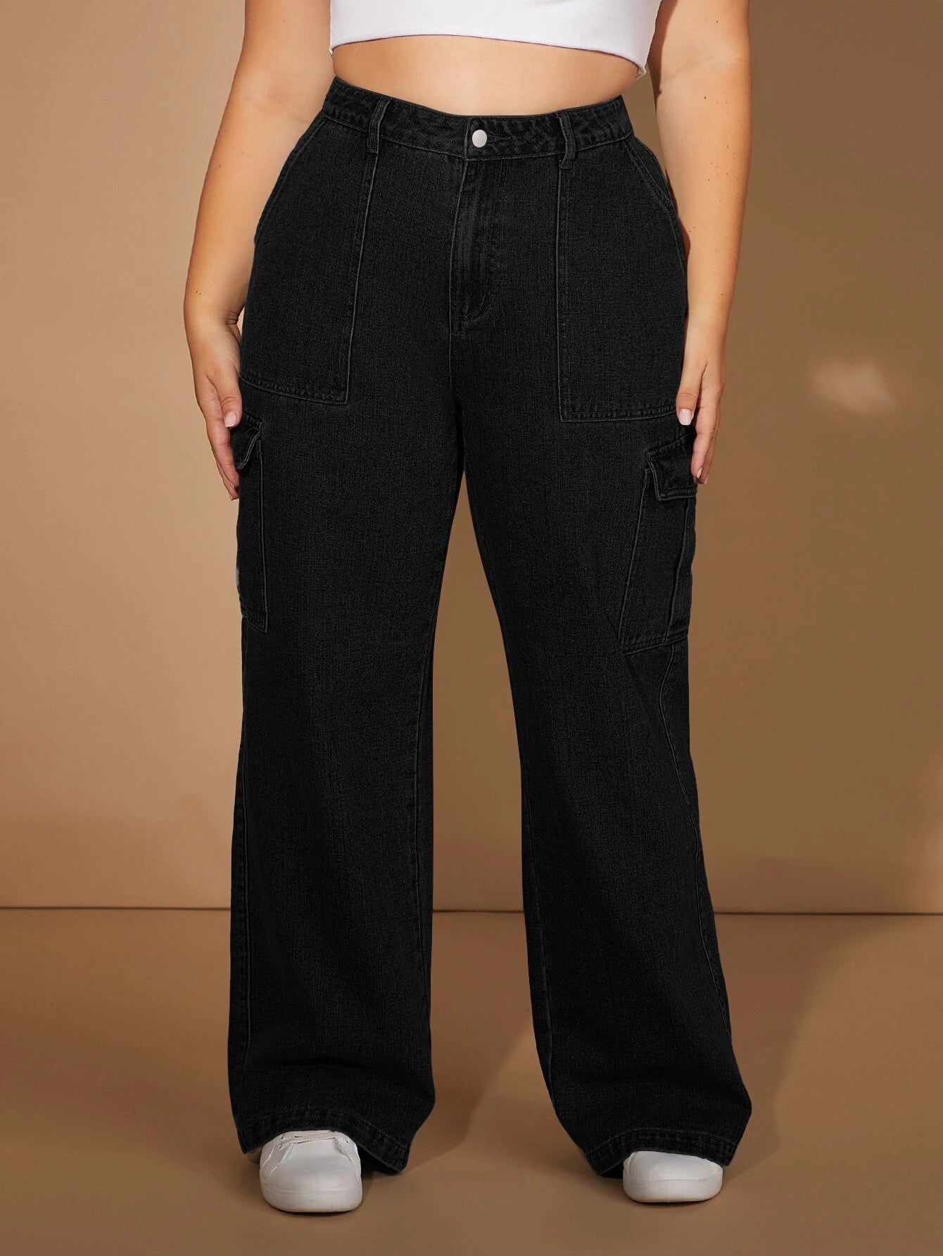 Plus Size Cargo Jeans With Flap Pockets – pocket detail close-up