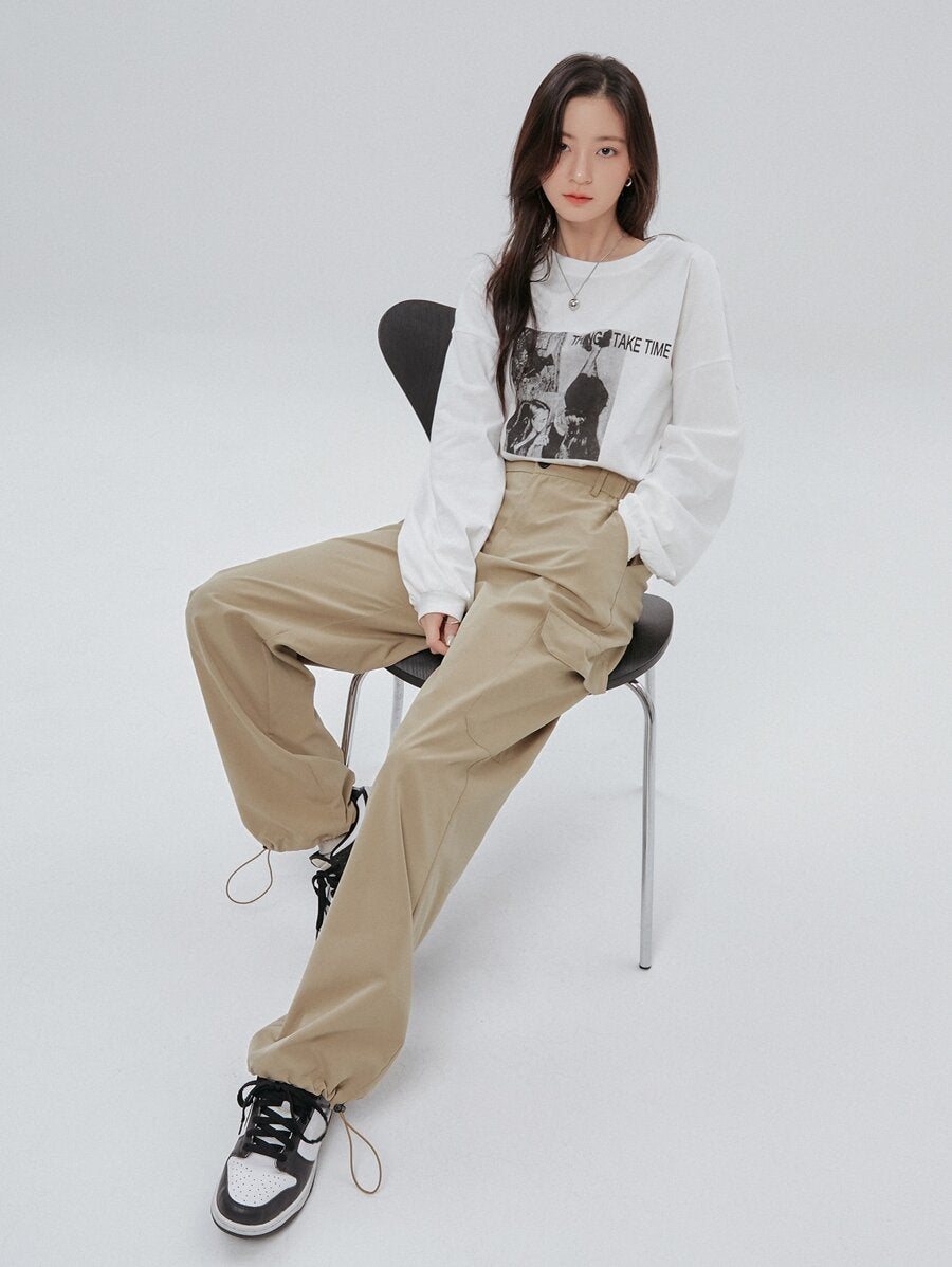 Casual Flap Pocket Drawstring Hem Cargo Pants – lifestyle view 18