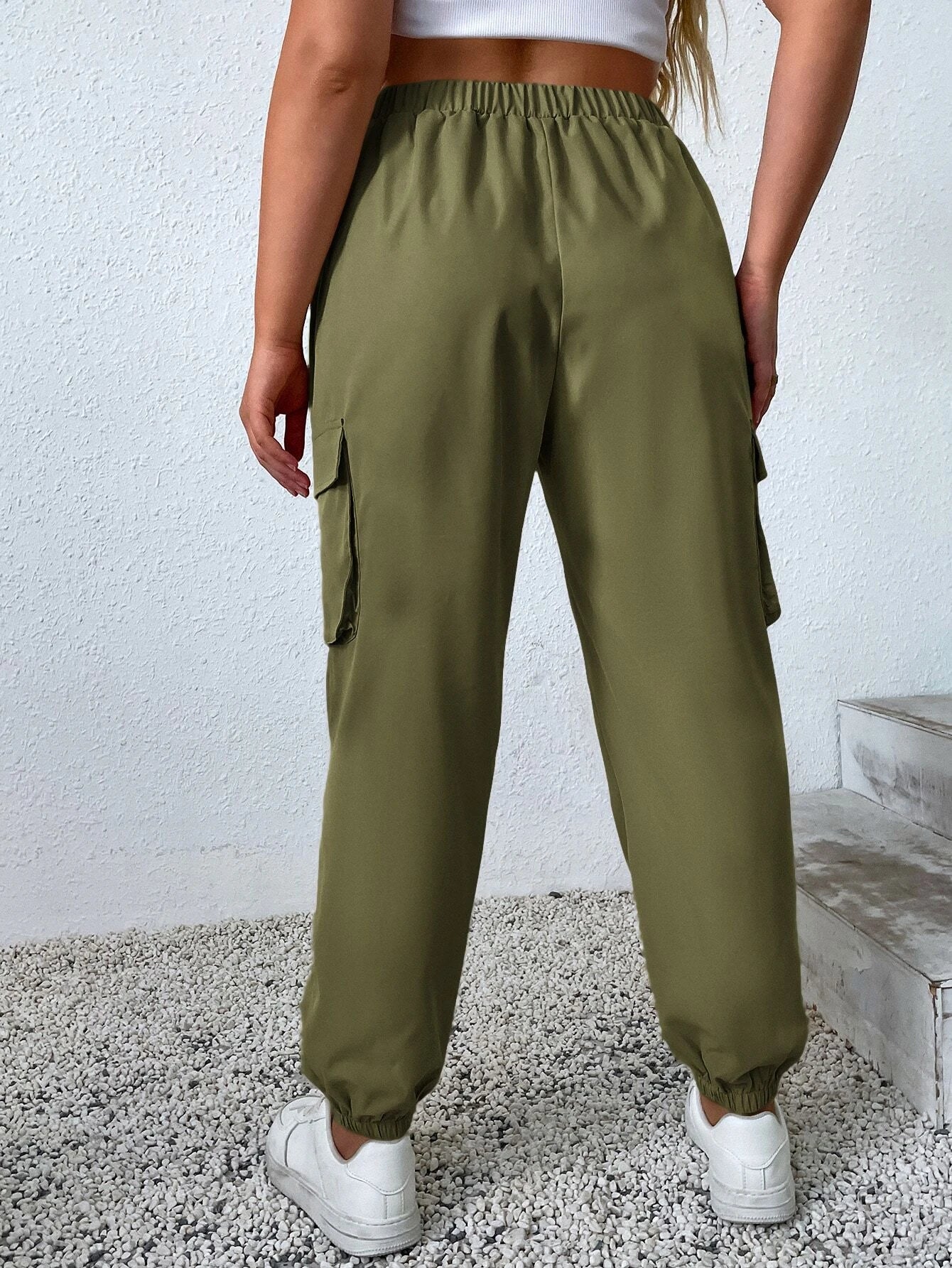 Solid Color Flap Pocket Casual Cargo Pants – side profile view