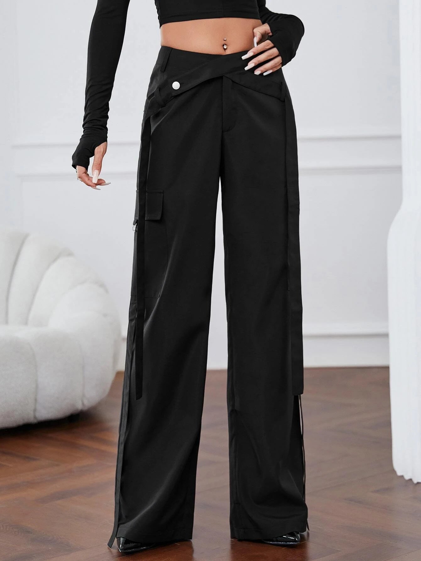Gorpcore Flap Pocket Cargo Pants – waistband detail