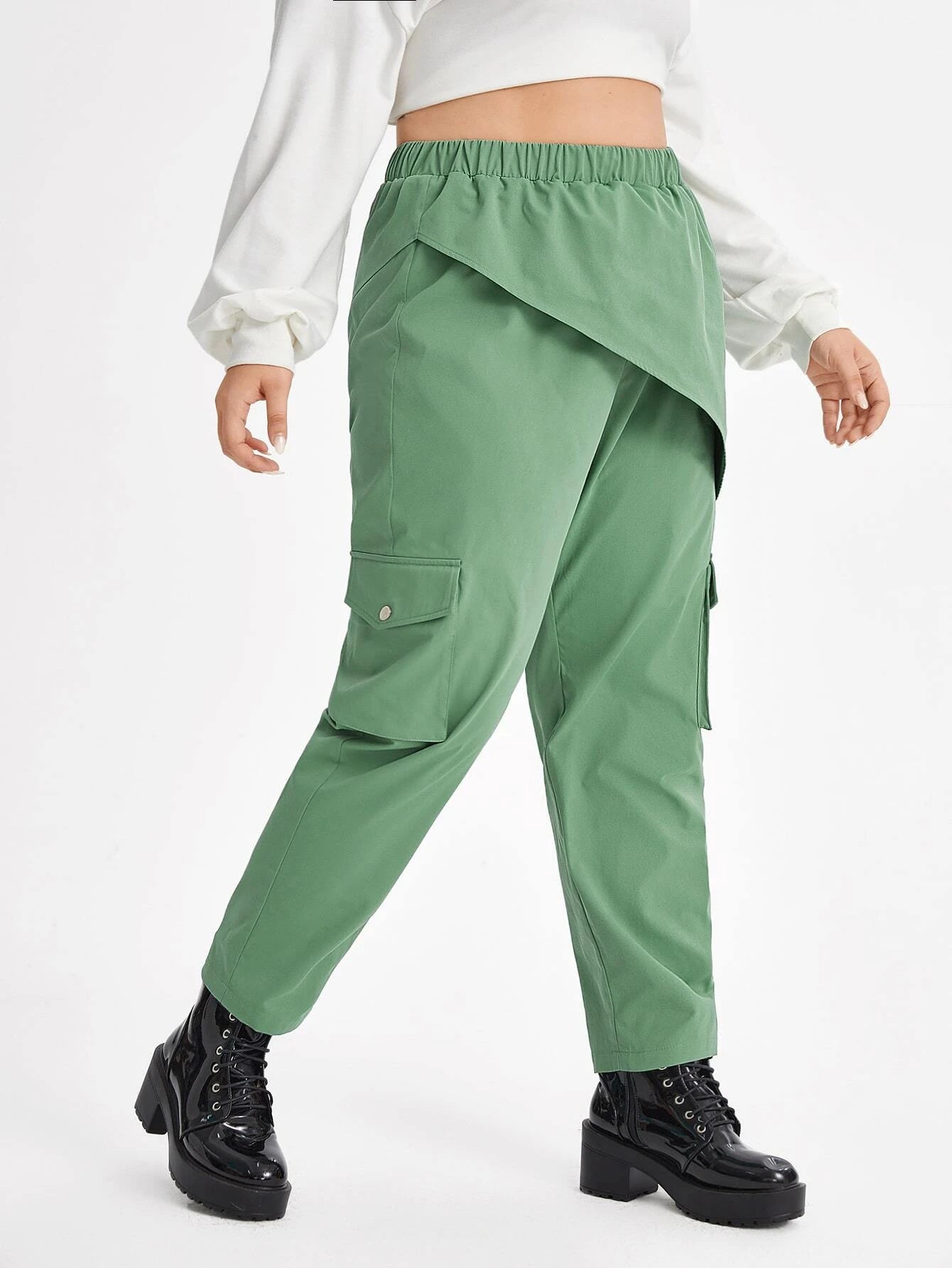 High Waist Flap Pocket Pants – pocket detail close-up