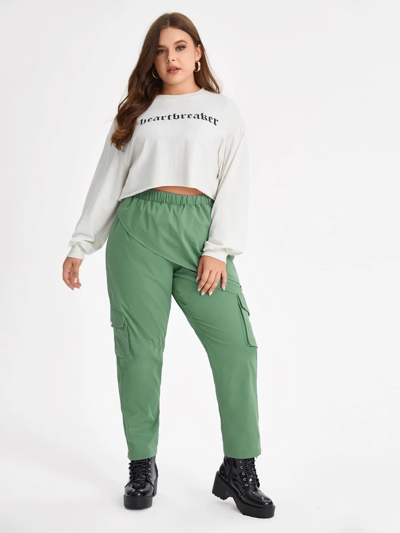 High Waist Flap Pocket Pants – waistband detail