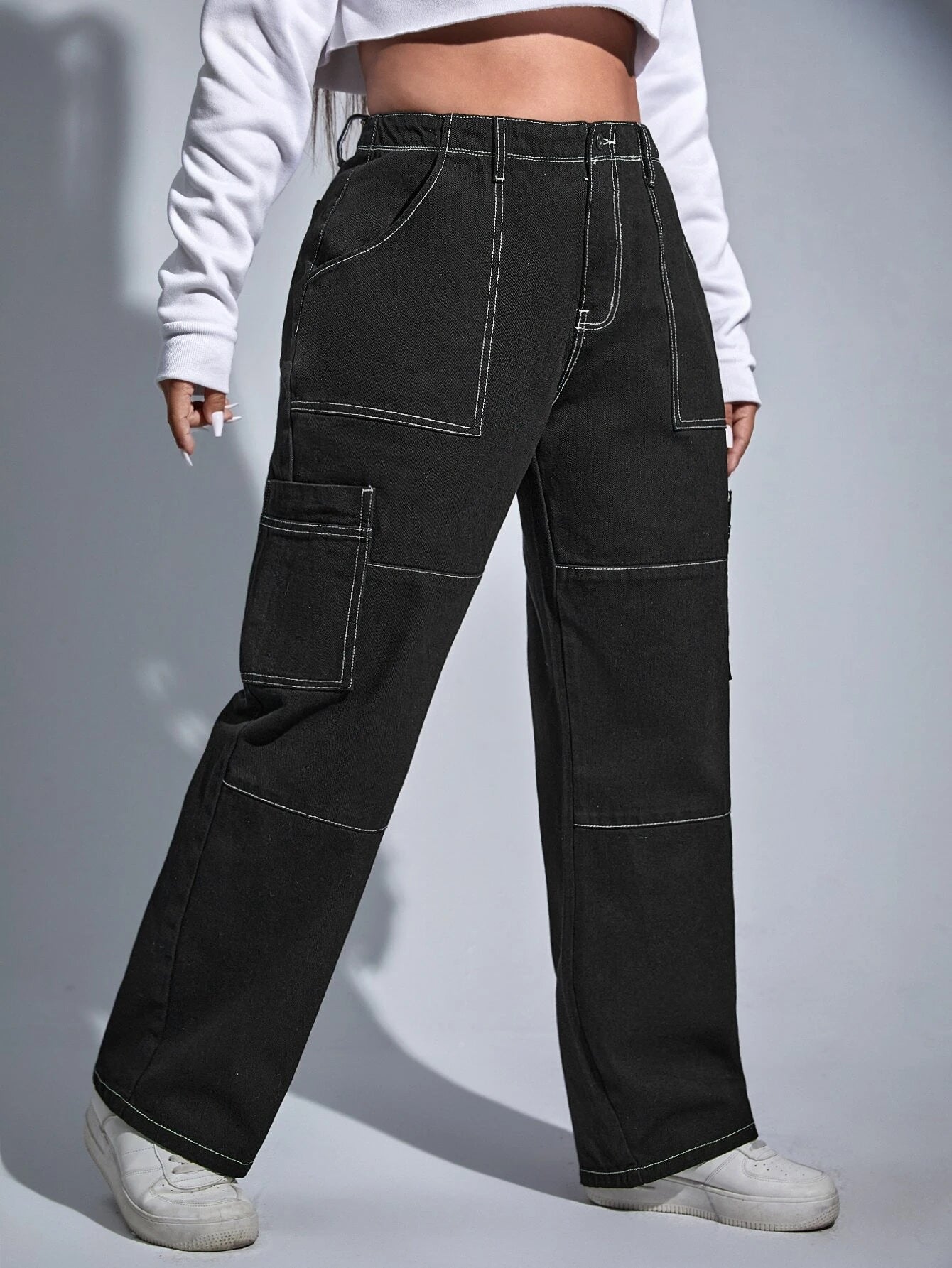 Wide Denim Jeans – pocket detail close-up