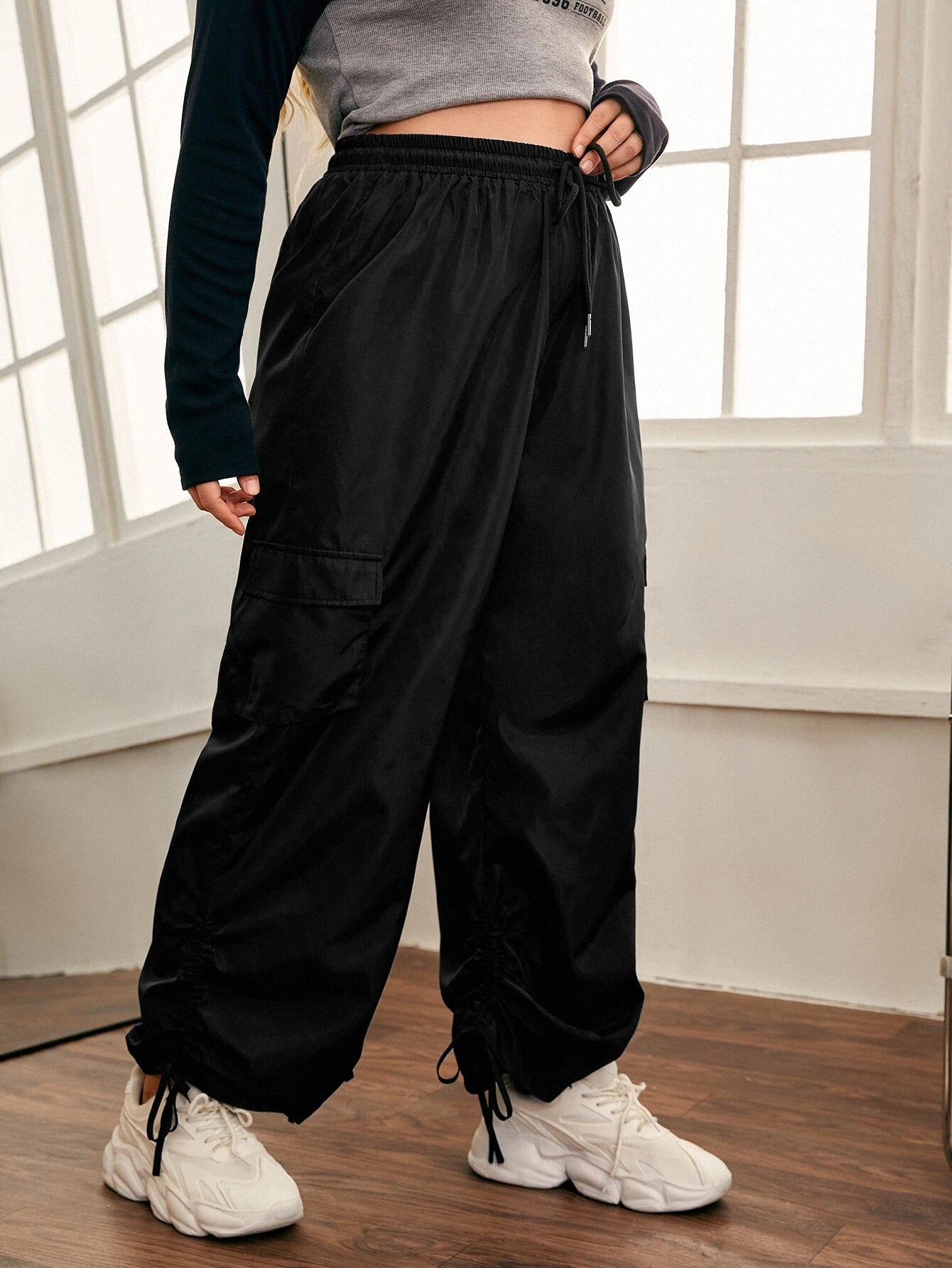 Flap Pocket Drawstring Hem Cargo Pants Style 1 – pocket detail close-up