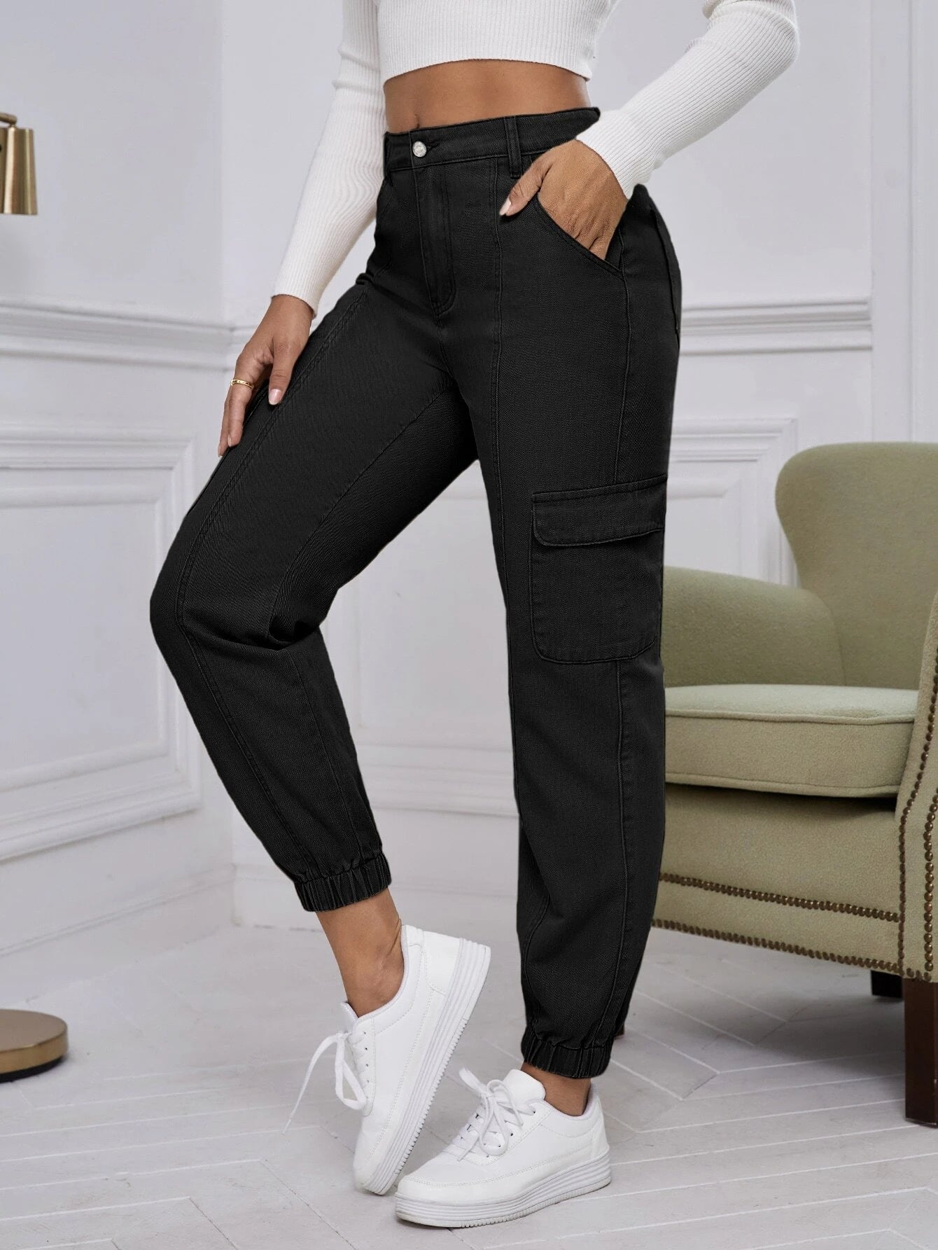 Non-Stretch Pocket Cargo Jean – pocket detail close-up