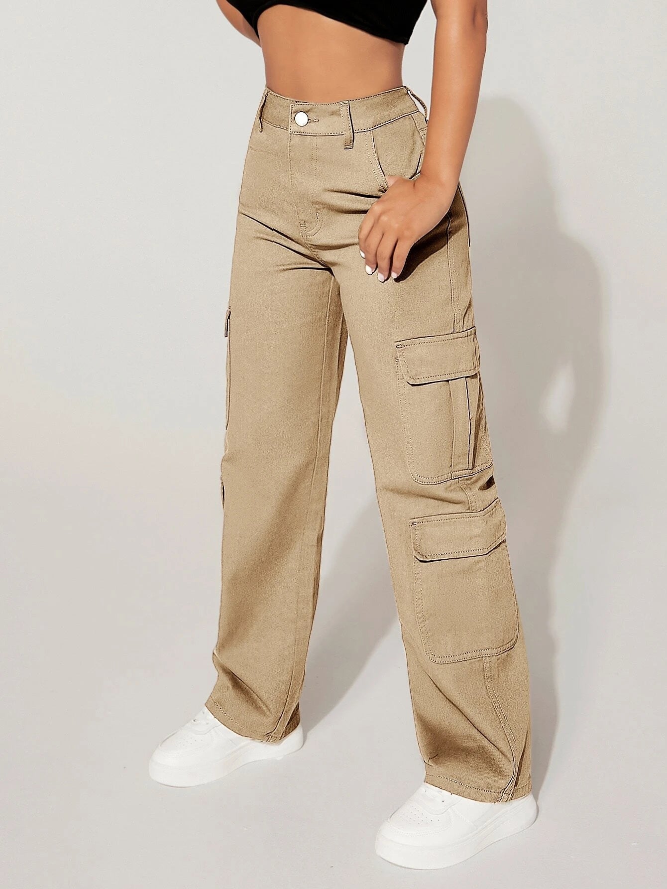 Stylish Flap Pocket Cargo Jeans – styled outfit view