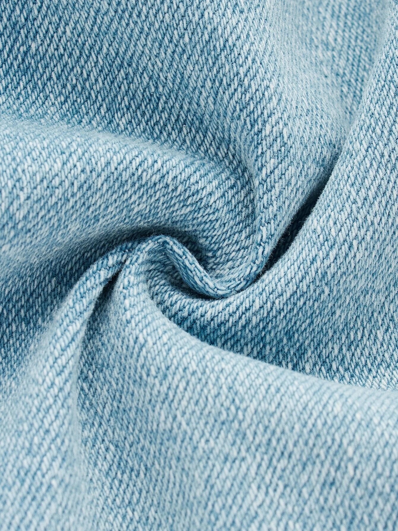 Belted Cargo Jeans – pocket detail close-up