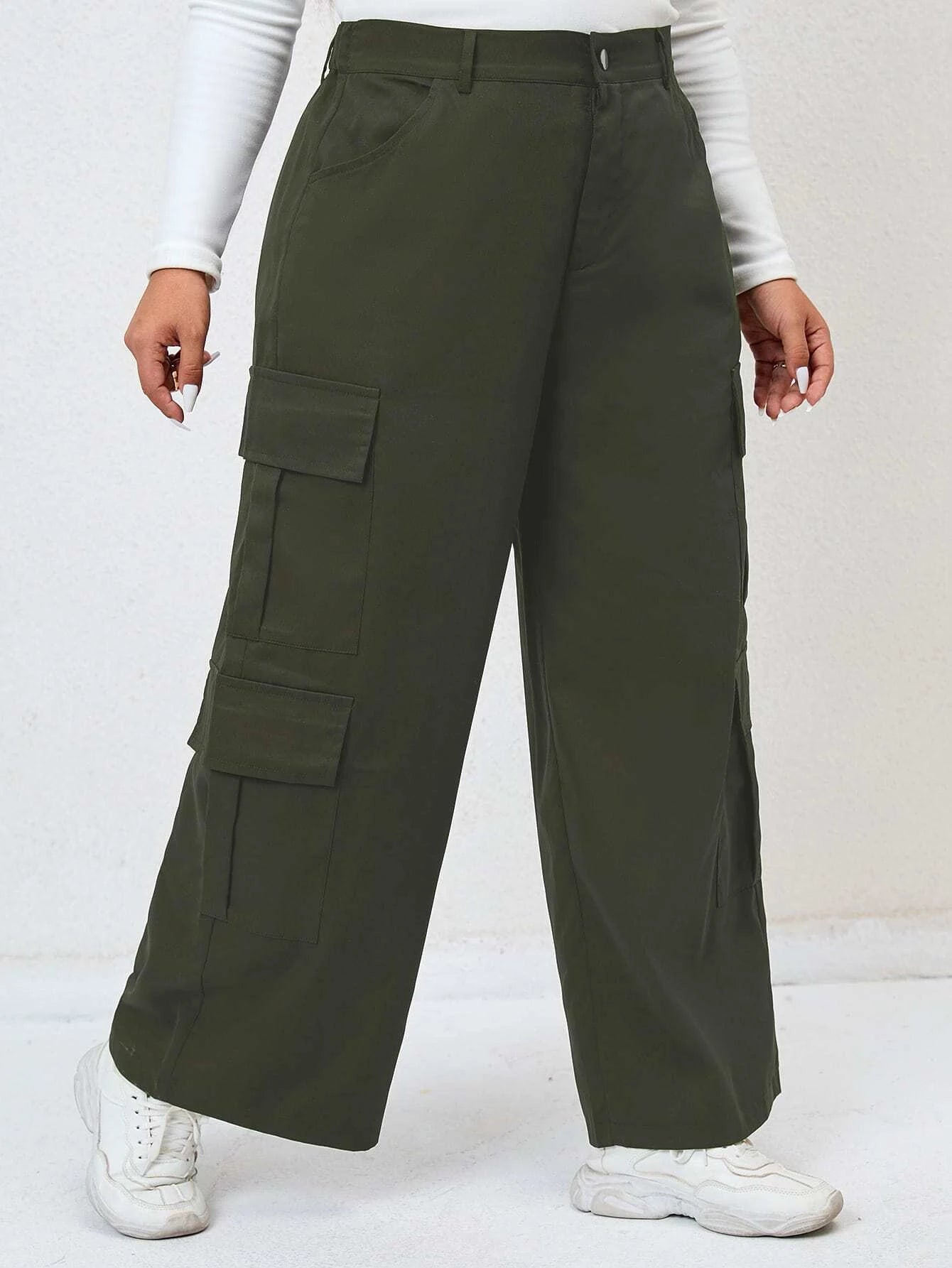 Stylish Pocket Side Cargo Pants – pocket detail close-up