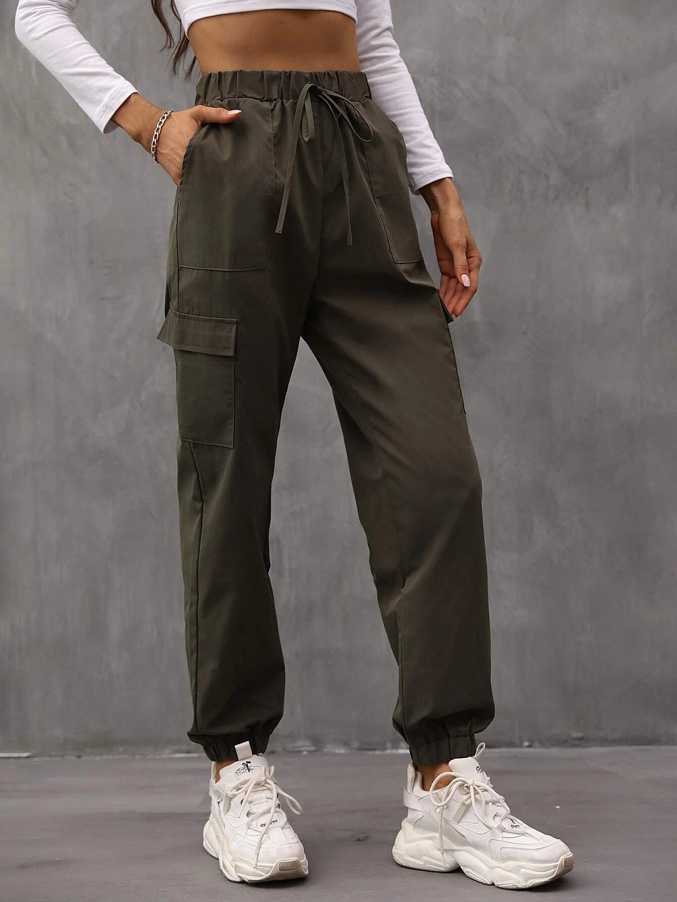 Drawstring Waist Flap Pocket Cargo Pants – fit and style view