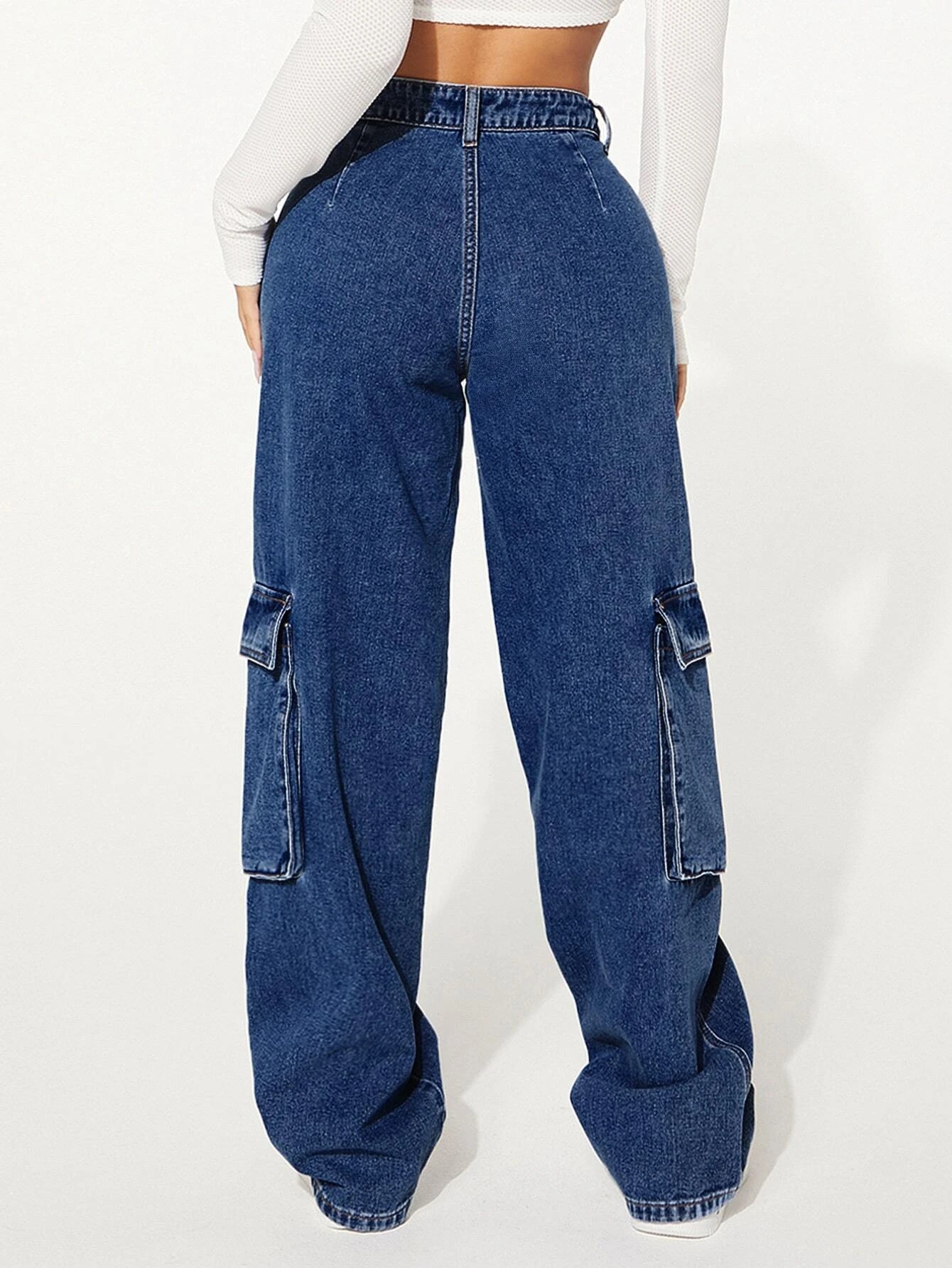 Flap Pocket Cargo Jeans Style 9 – styled outfit view
