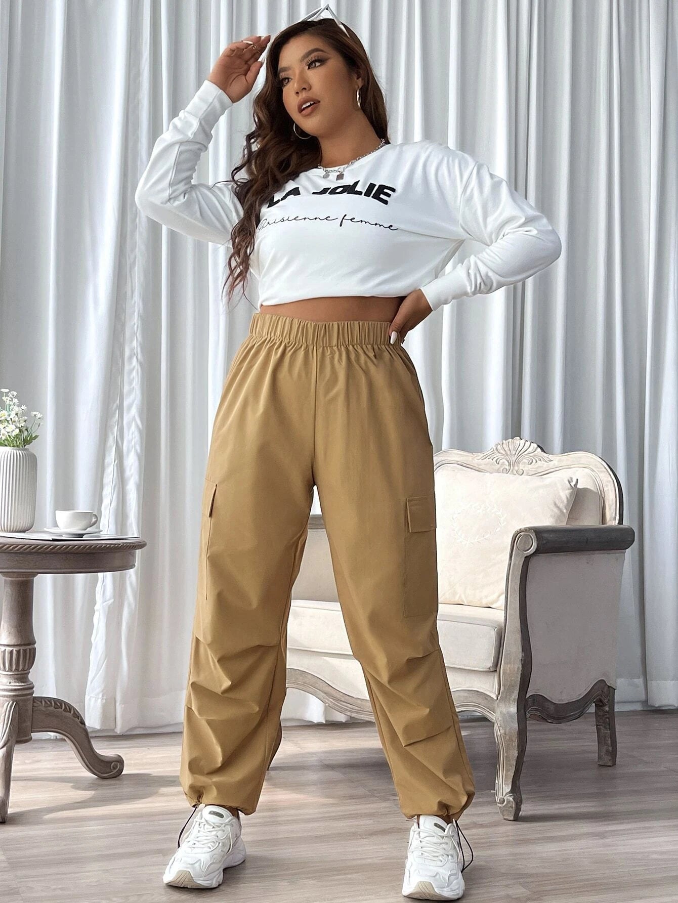 High Waist Flap Pocket Cargo Pants Style 2 – back view detail