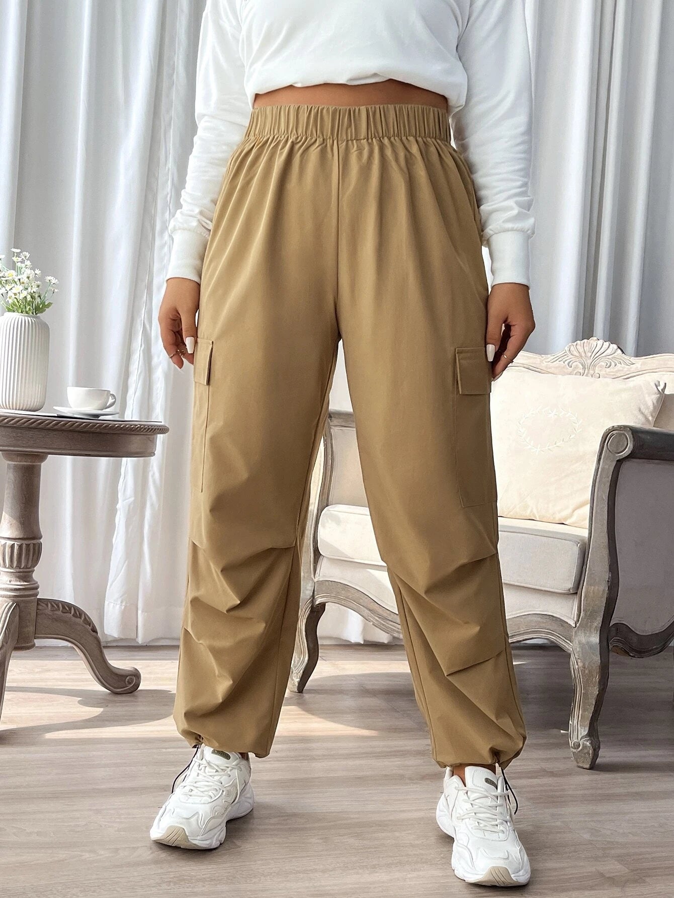 High Waist Flap Pocket Cargo Pants Style 2 – waistband detail
