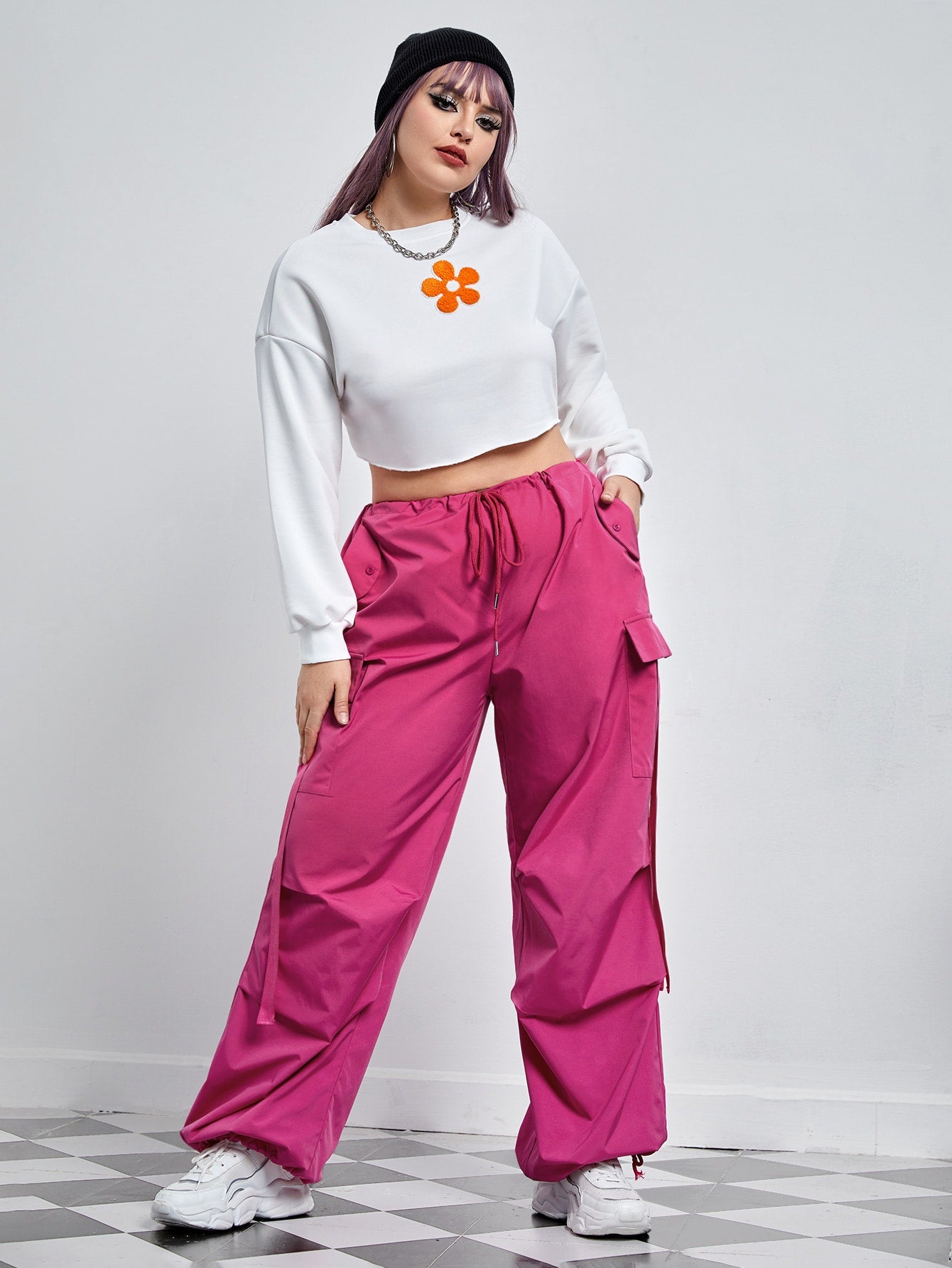 Flap Pocket Side Drawstring Waist Pants in Black – pocket detail close-up