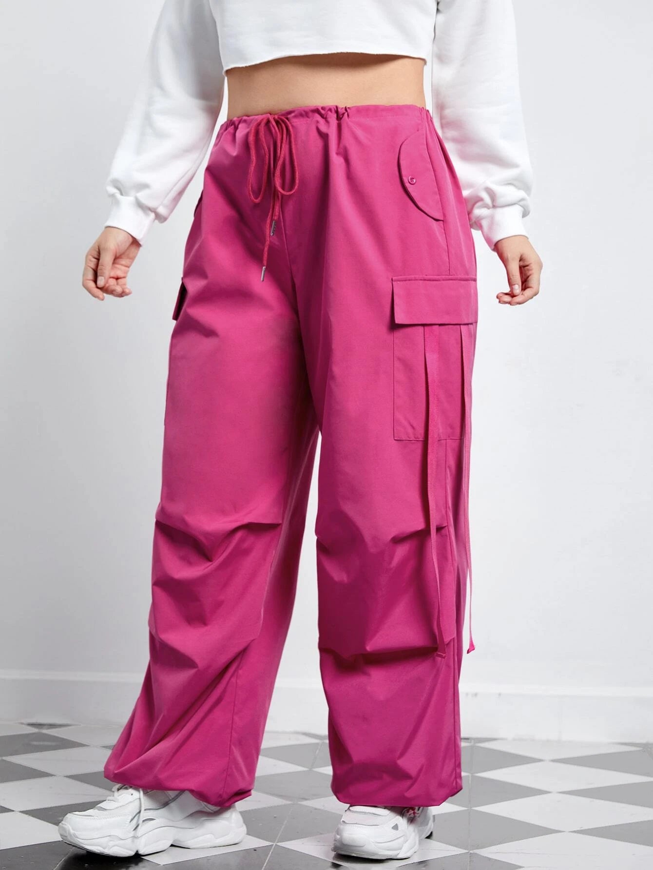 Flap Pocket Side Drawstring Waist Pants – fit and style view