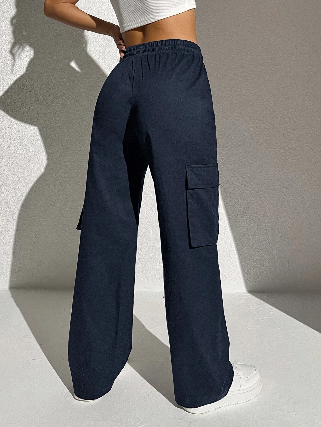Plain Waist Cargo Pants – lifestyle view 17
