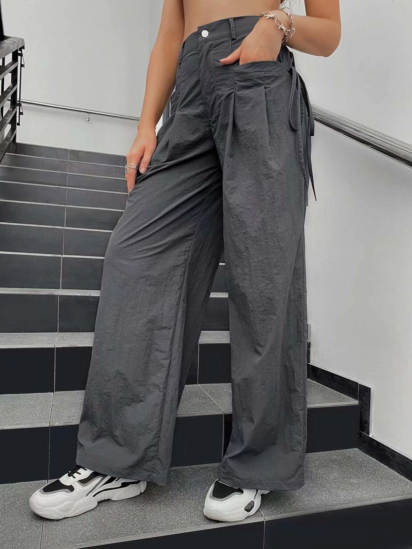 Ruched Knot Side Cargo Pants – model wearing view