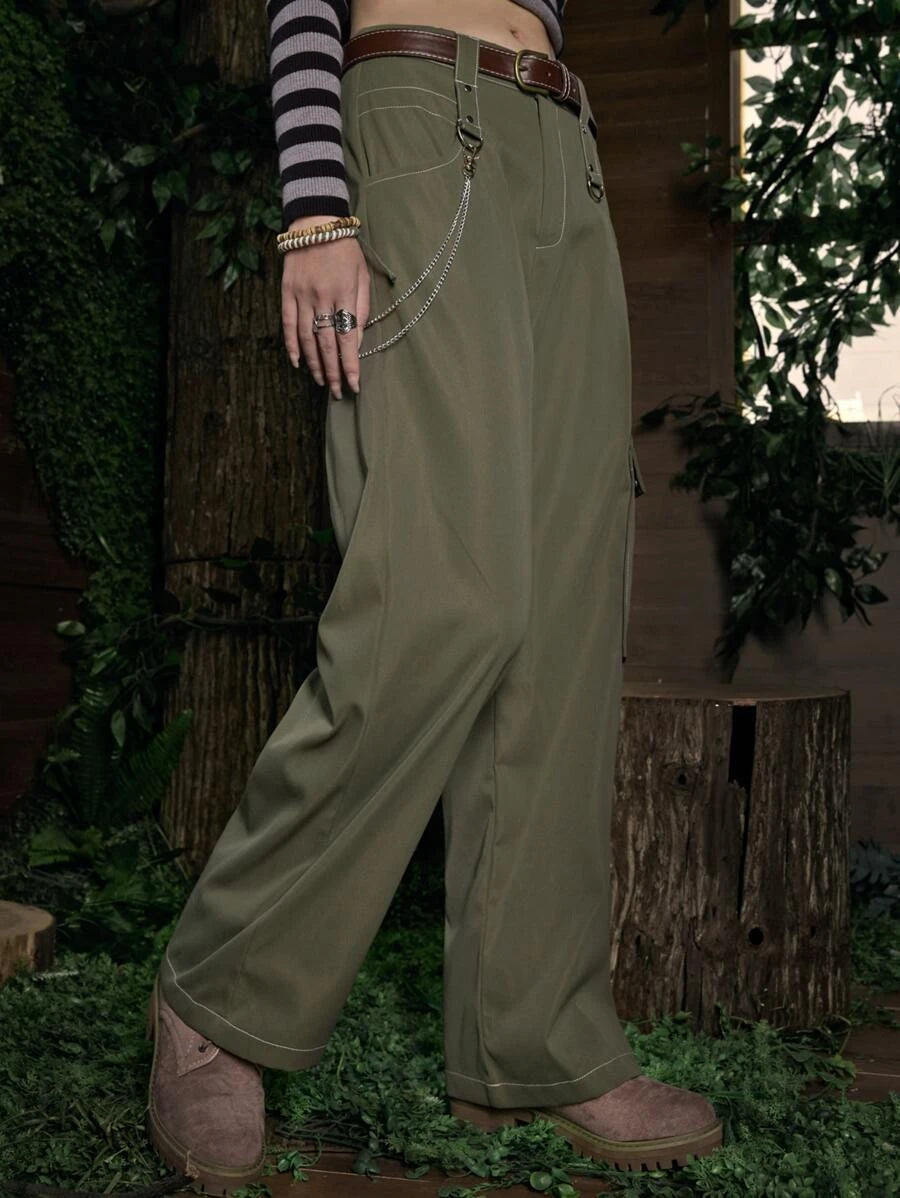 Trendy Flap Pocket Cargo Pants in Green – styled outfit view