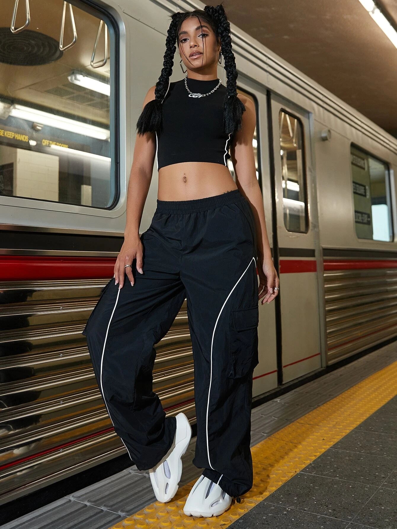 Street Contrast Binding Flap Pocket Cargo Parachute Pants – full length outfit view