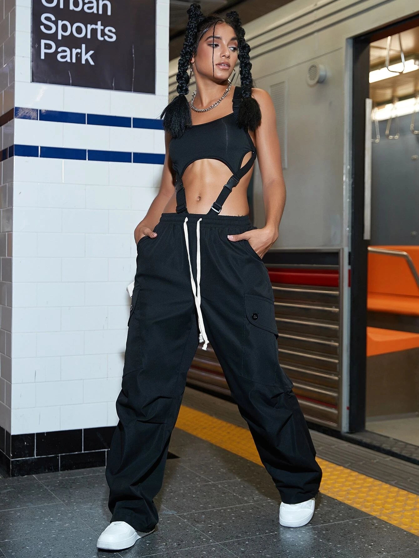 Casual Flap Pocket Cargo Pants Style 3 – back view detail