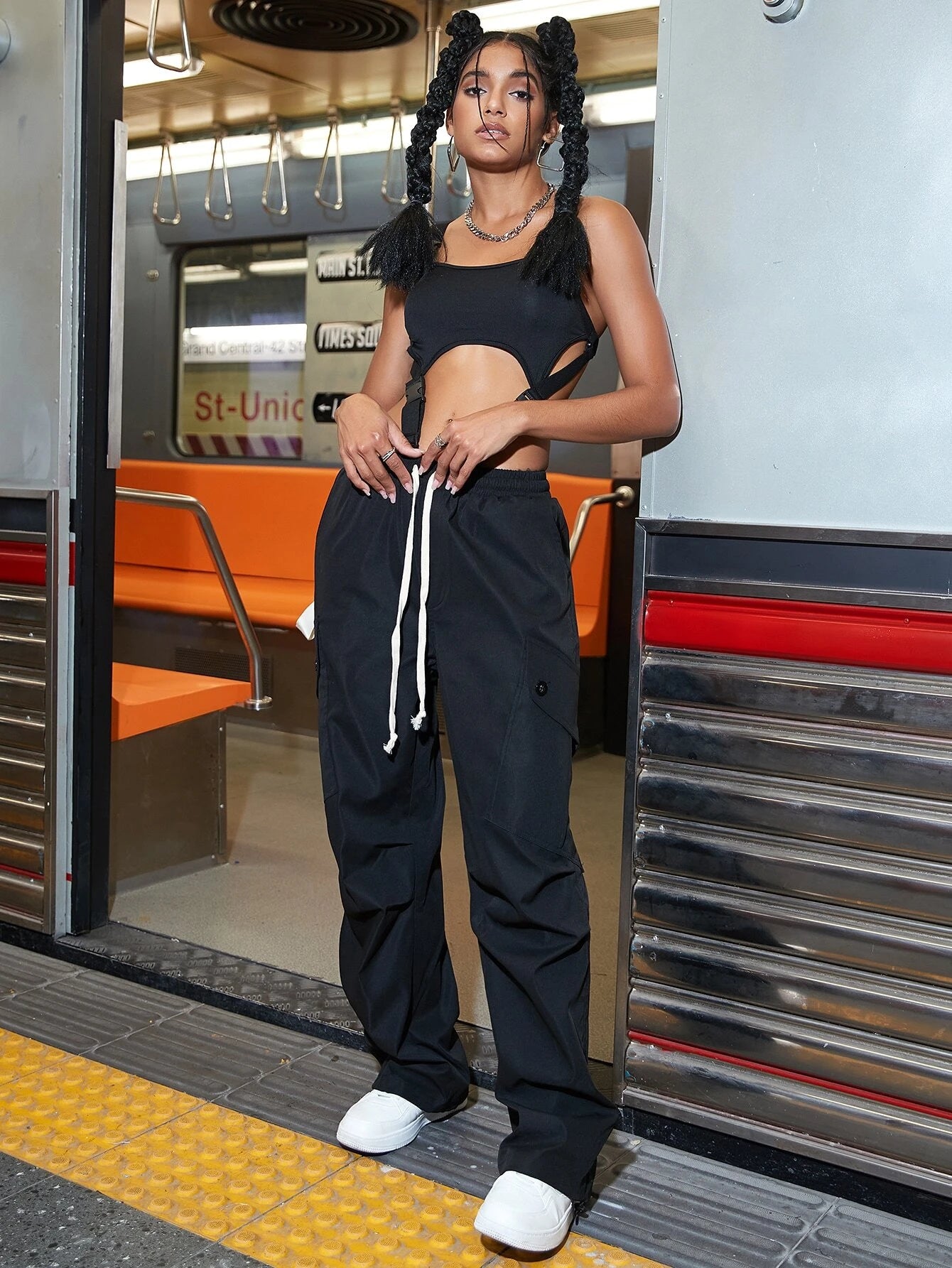 Casual Flap Pocket Cargo Pants Style 3 – full length outfit view