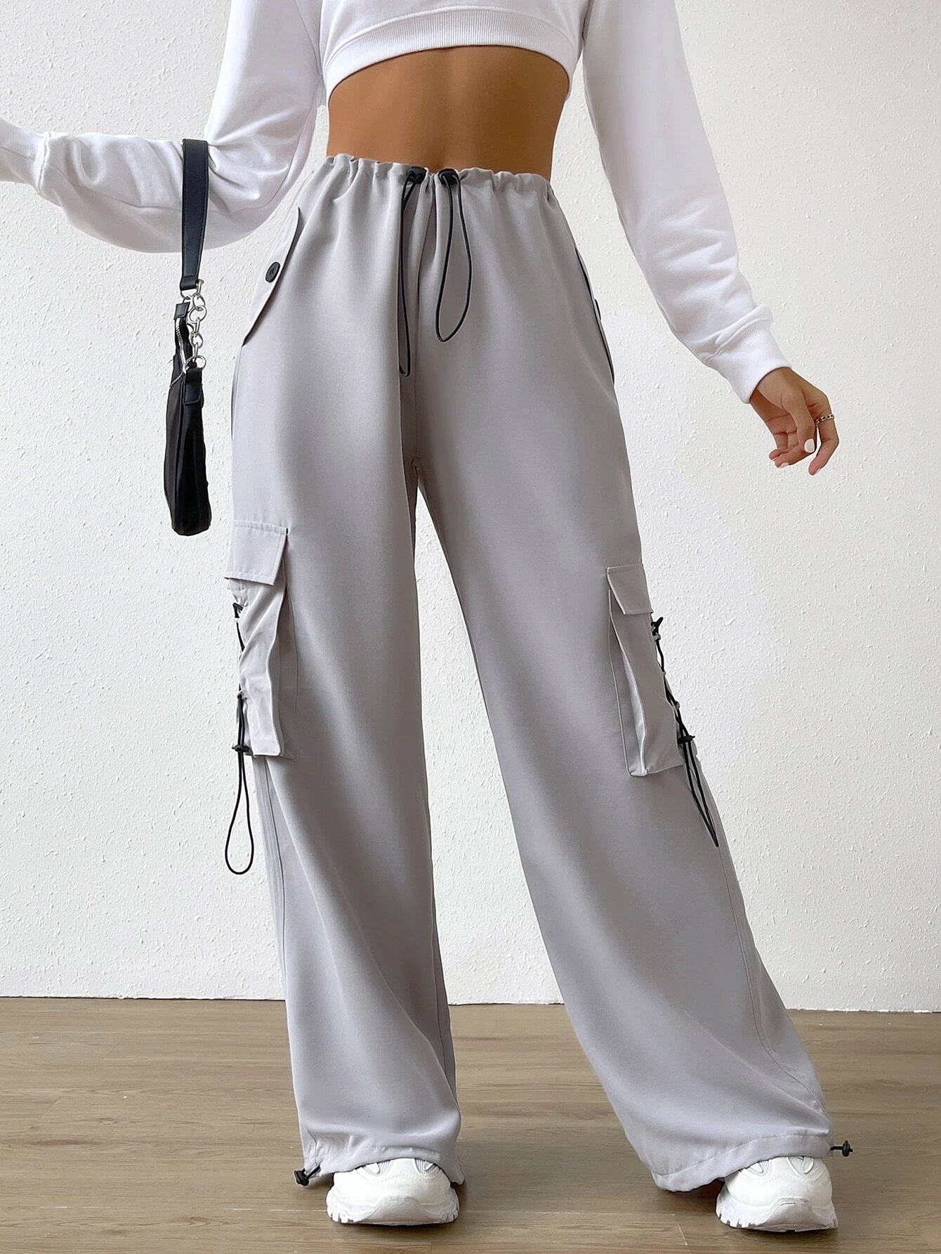 Flap Pocket Waist Cargo Pants – back view detail