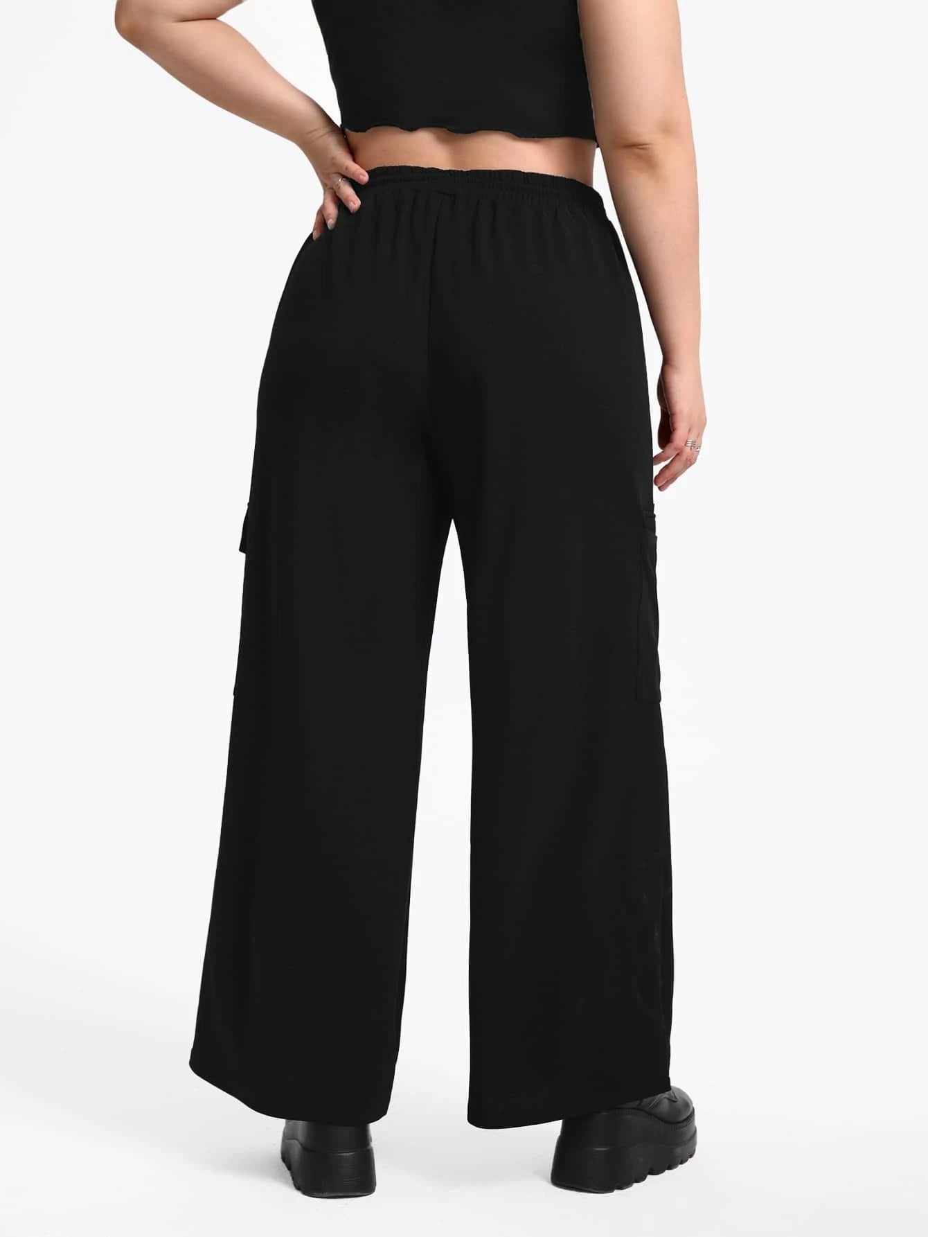 Flap Pocket Cargo Pants Style 4 – side profile view