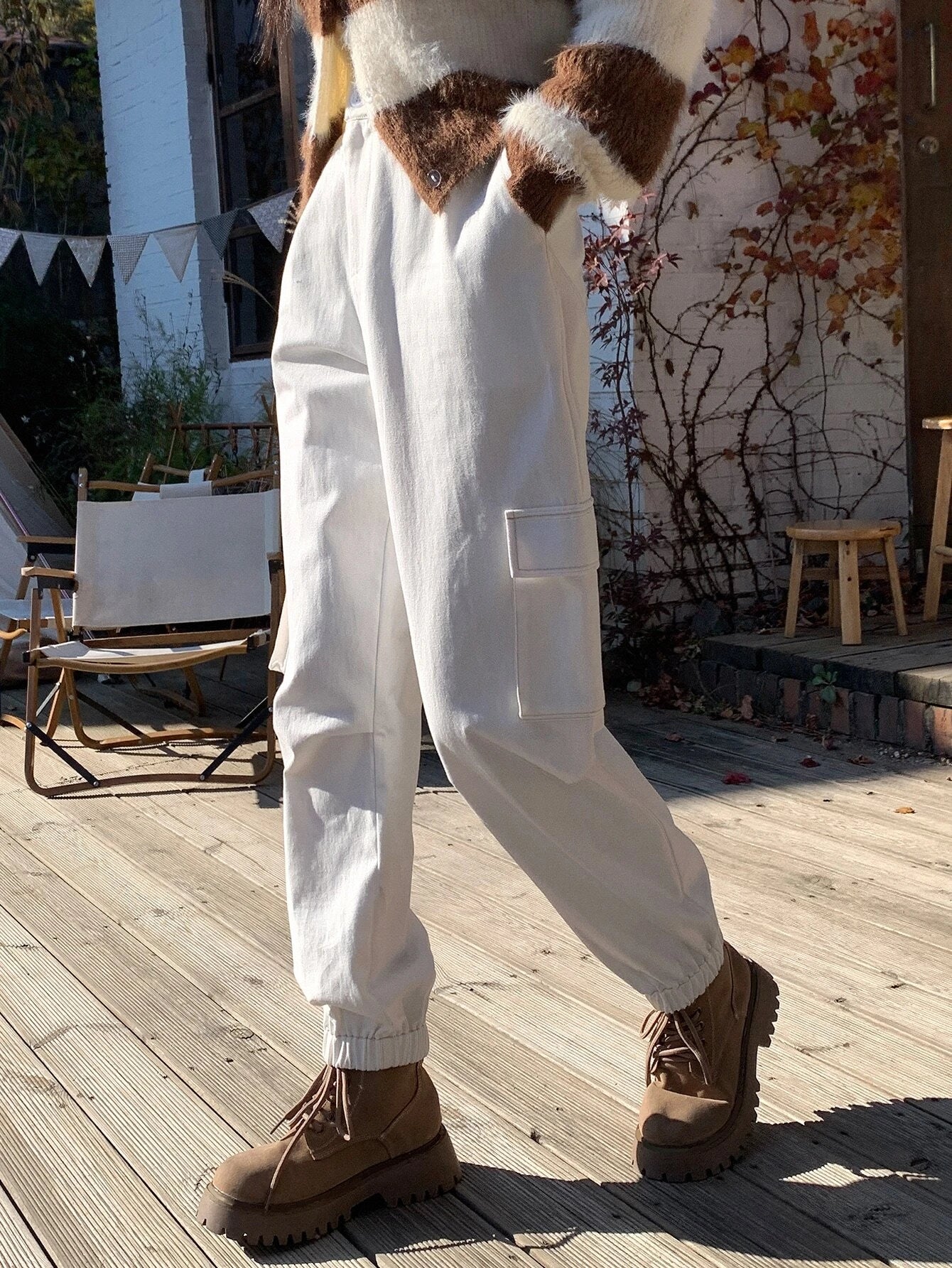 Zipped Long Length Cargo Pants – model wearing view
