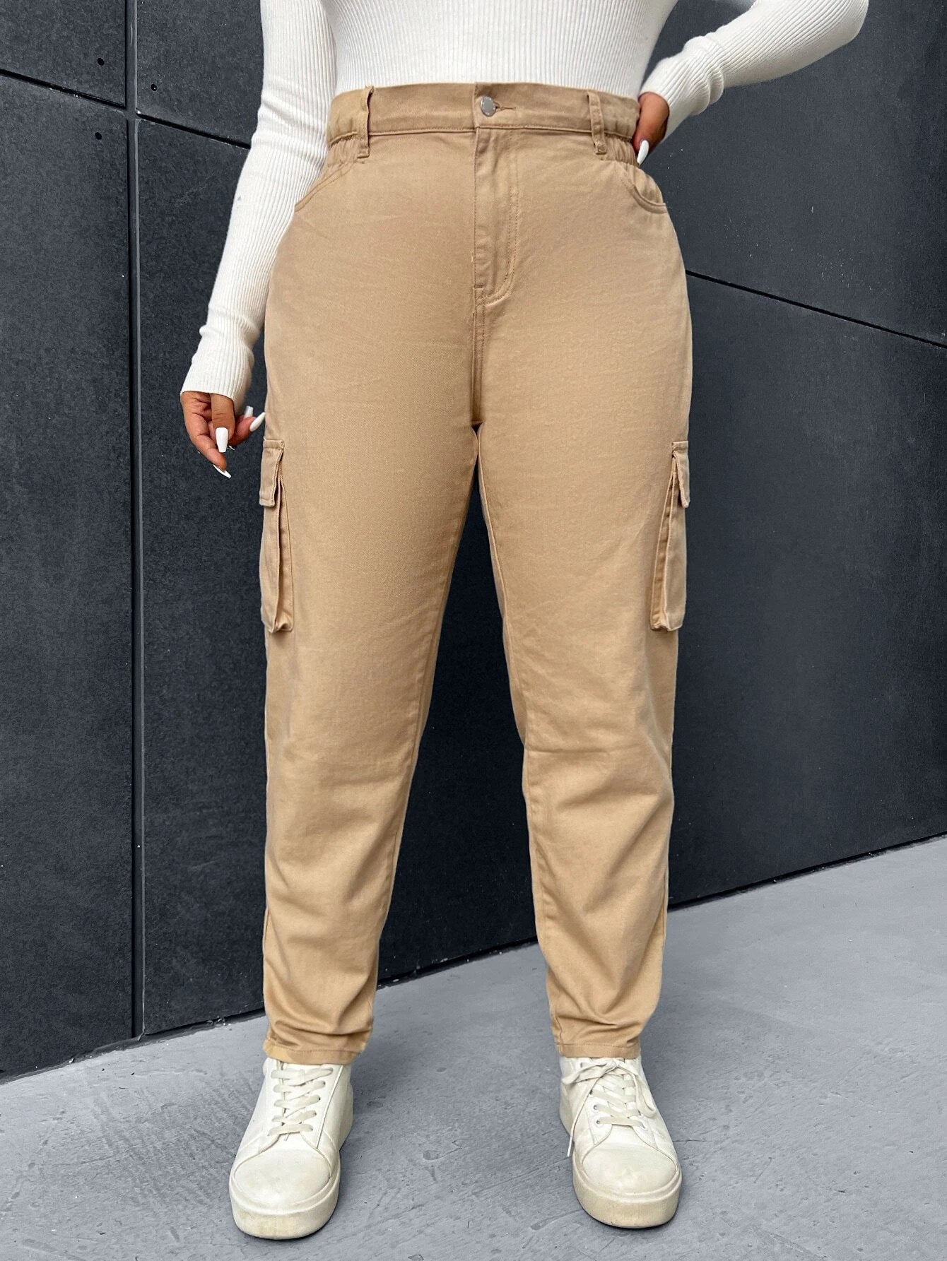 Cargo Jeans With Side Pockets – waistband detail