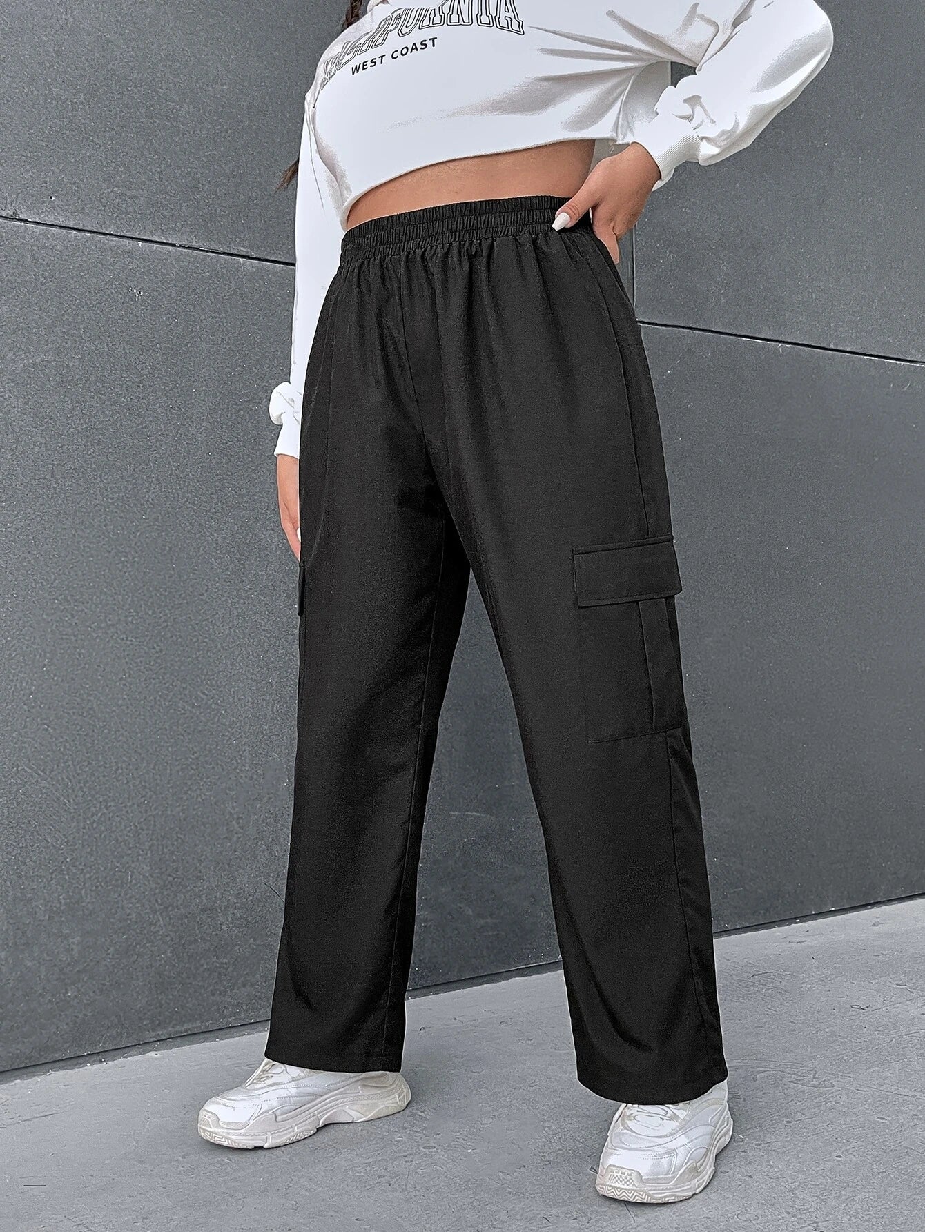 Casual Side Cargo Pants – pocket detail close-up
