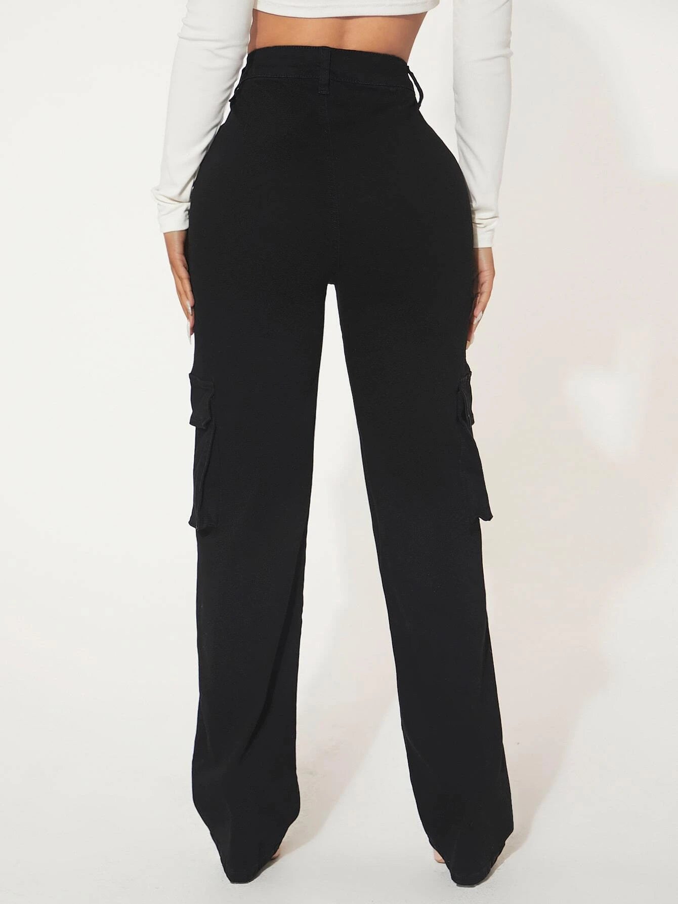 Zipper Pocket Cargo Jeans – back view detail