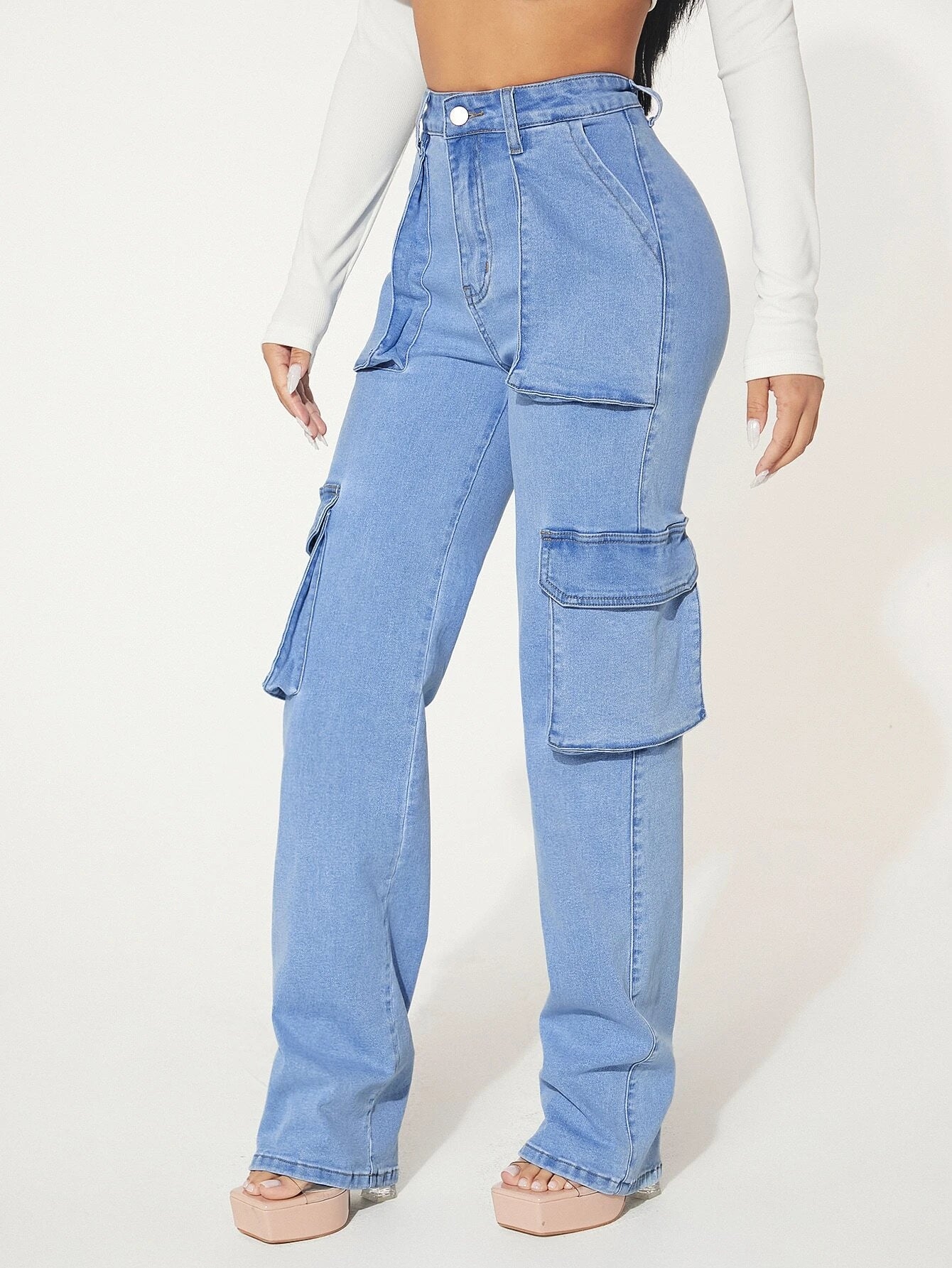 Zipper Pocket Cargo Jeans – fit and style view