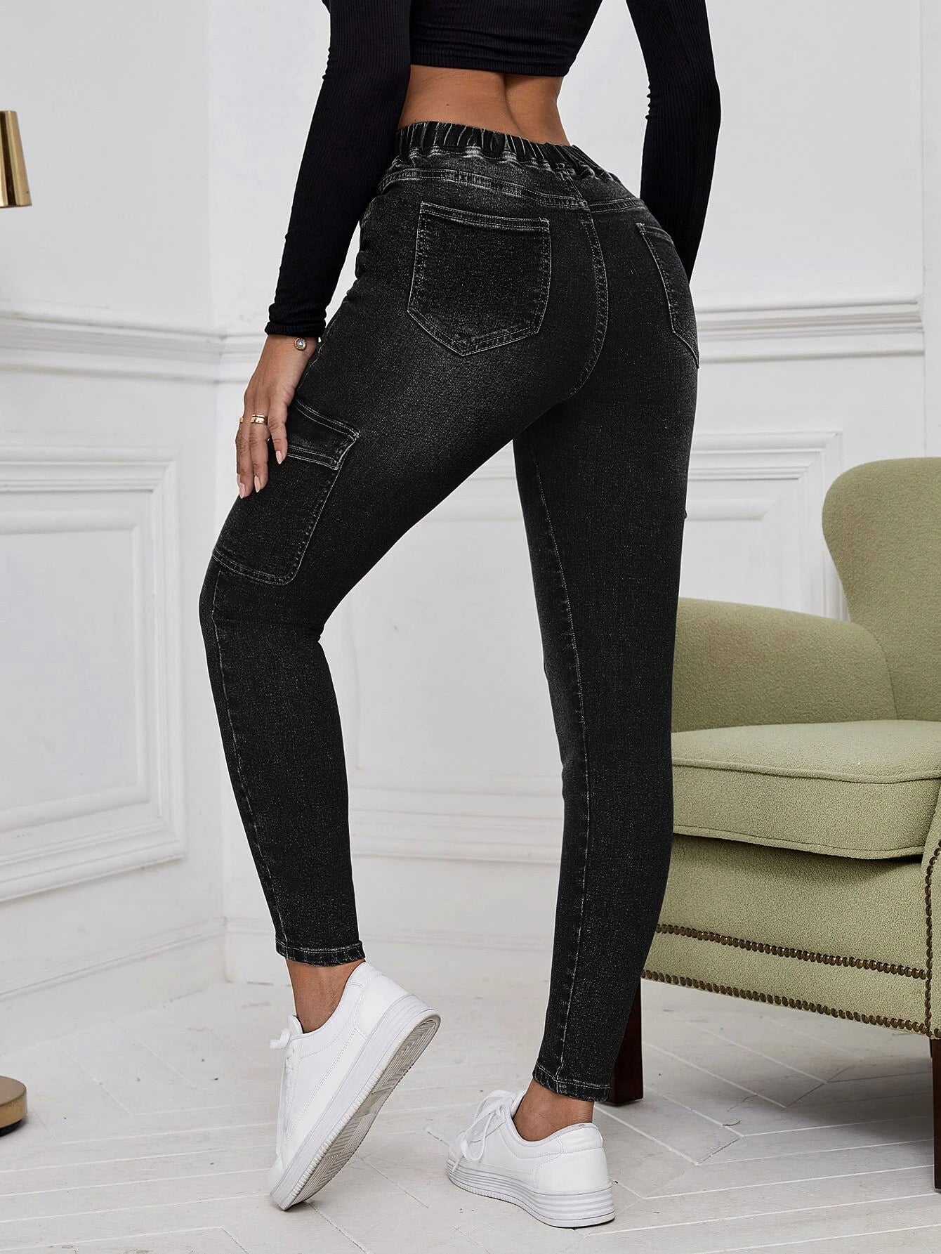 Drawstring Flap Pocket Cargo Jeans – back view detail