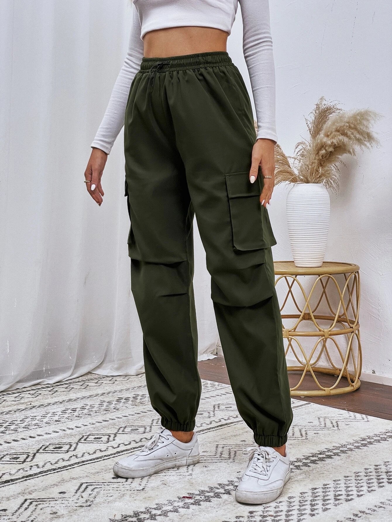 Flap Pocket Drawstring Cargo Pants – model wearing view