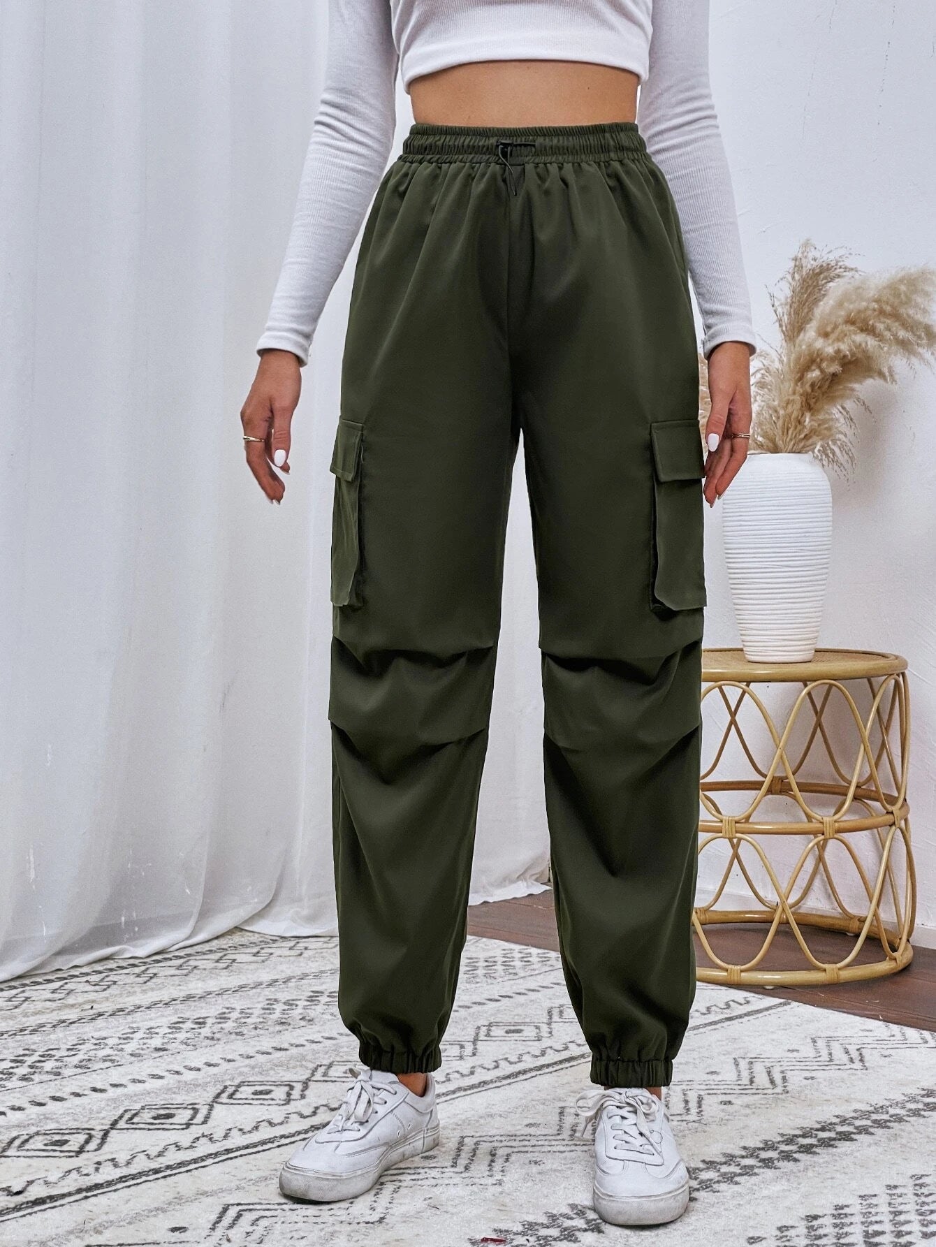 Flap Pocket Drawstring Cargo Pants – fit and style view