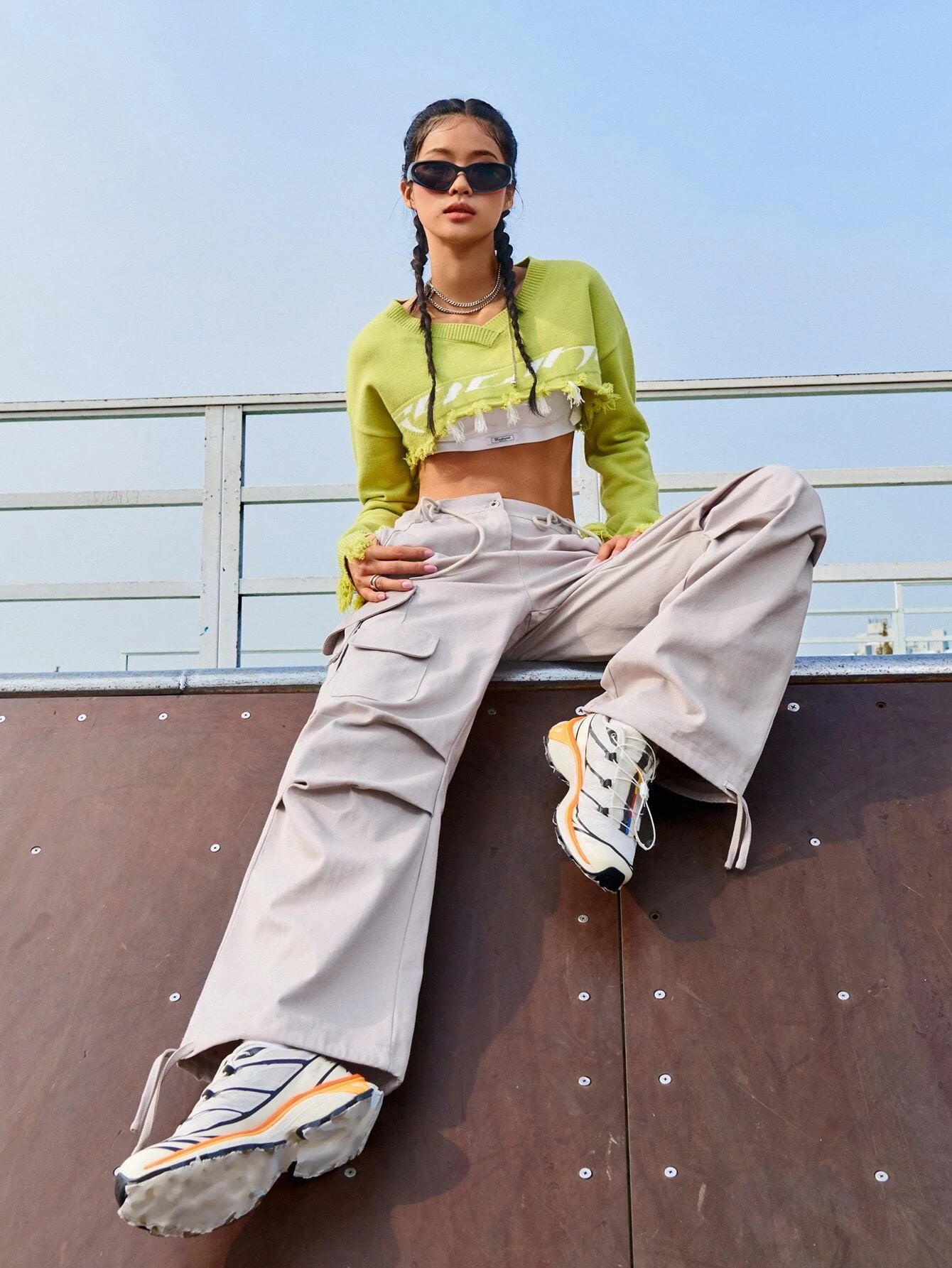 High Waist Flap Pocket Cargo Pant – full length outfit view
