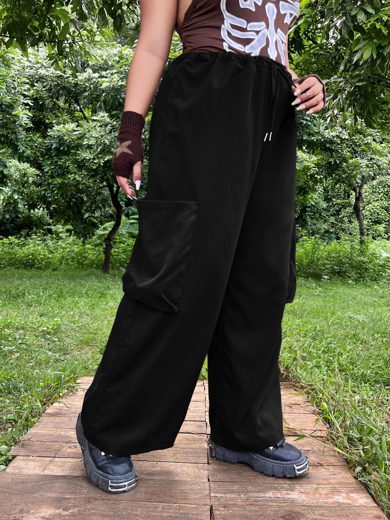 Flap Pocket Non-Stretch Drawstring Waist Pant – fabric detail close-up