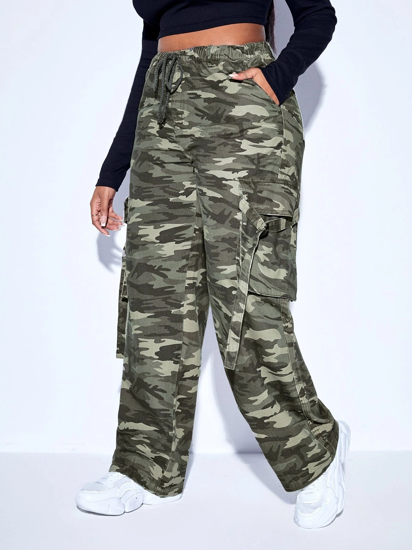 Camo Print Drawstring Waist Cargo Jeans – back view detail