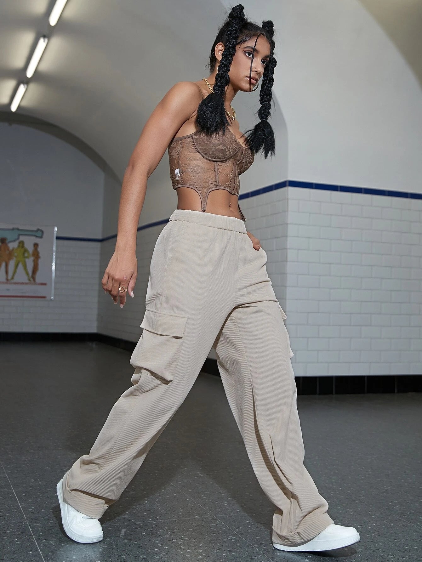Natural Waist Long Cargo Pants – back view detail