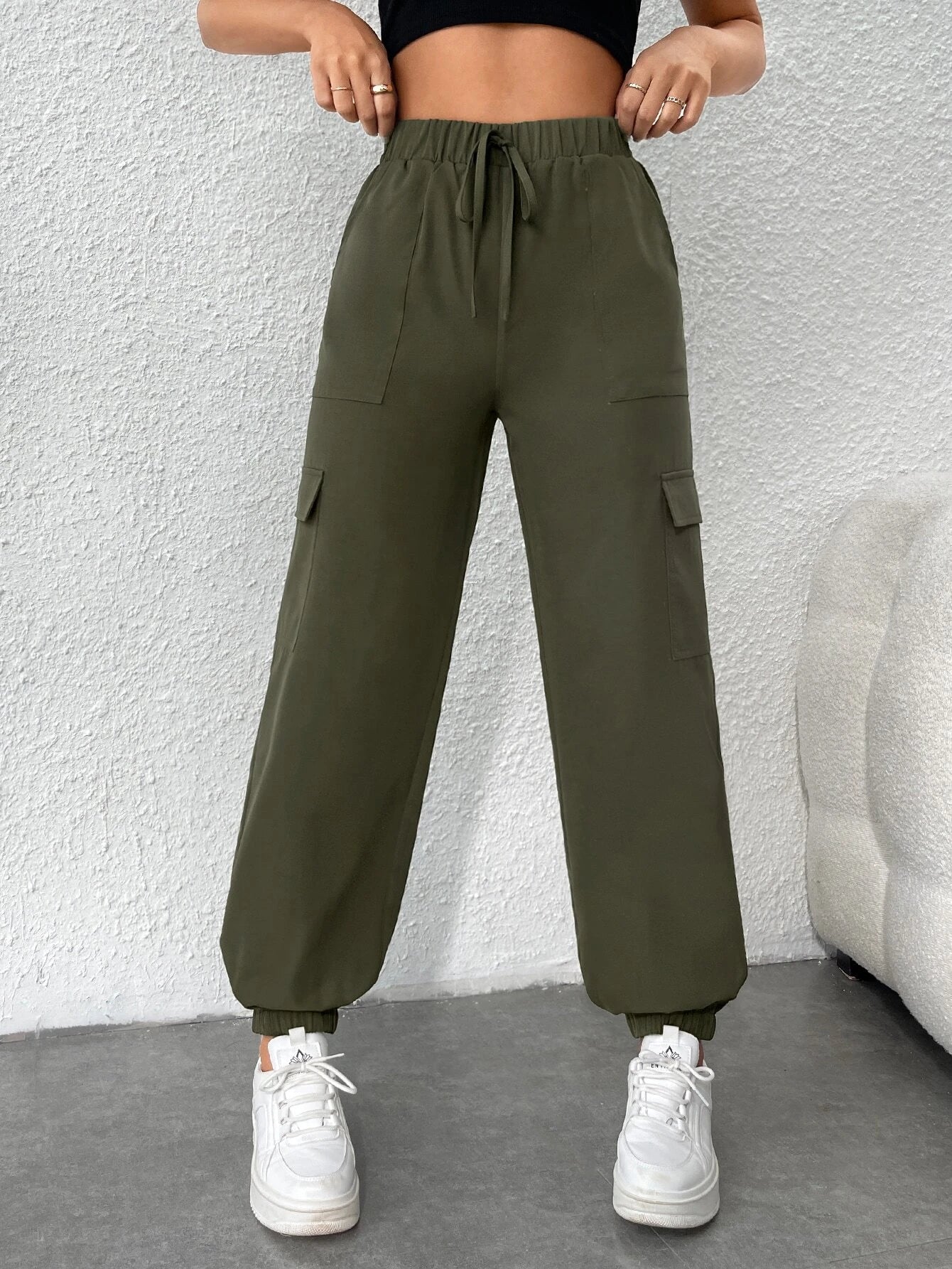 Flap Pocket Side Drawstring Cargo Pants #ants – back view detail