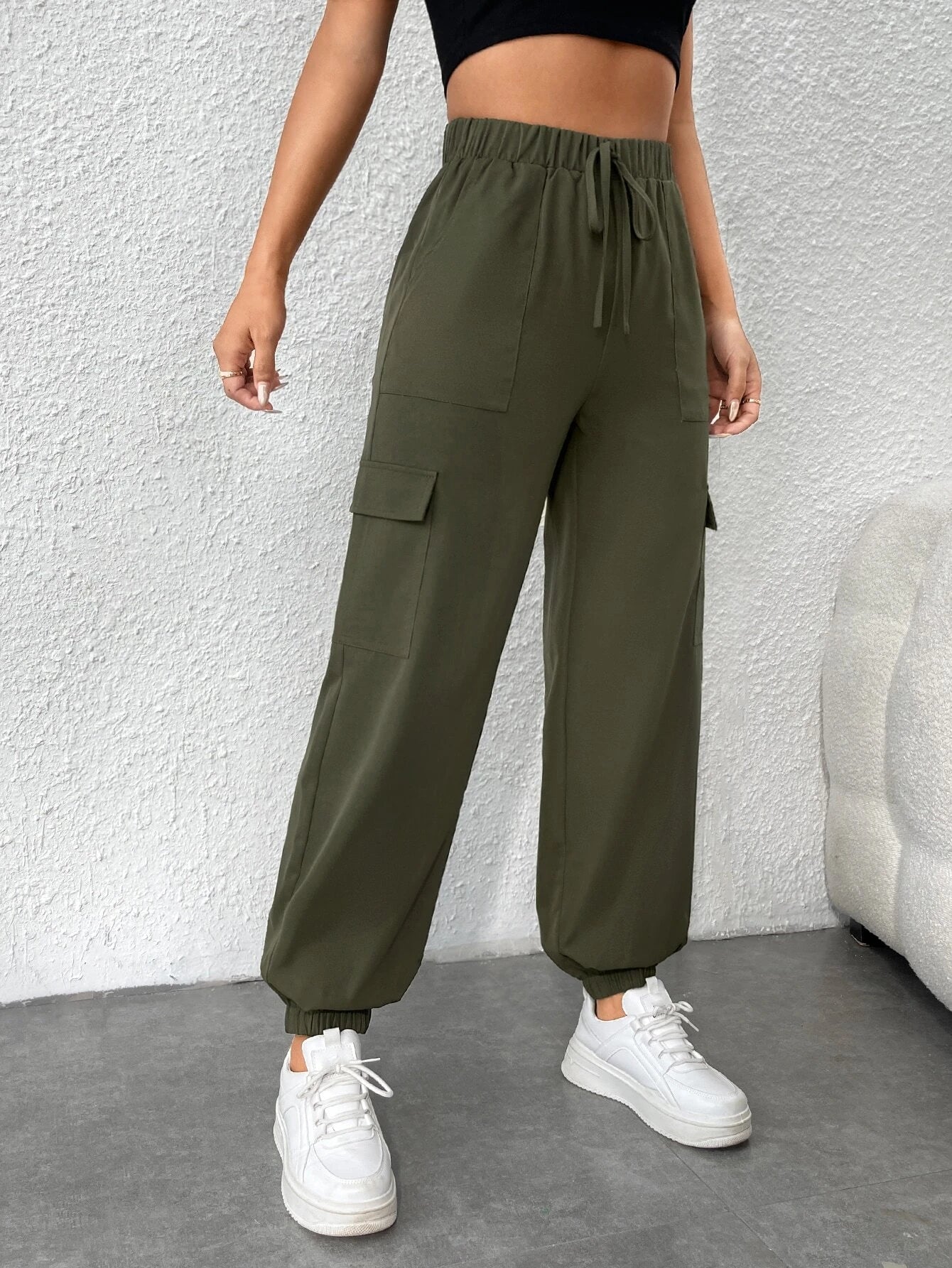 Flap Pocket Side Drawstring Cargo Pants #ants – pocket detail close-up
