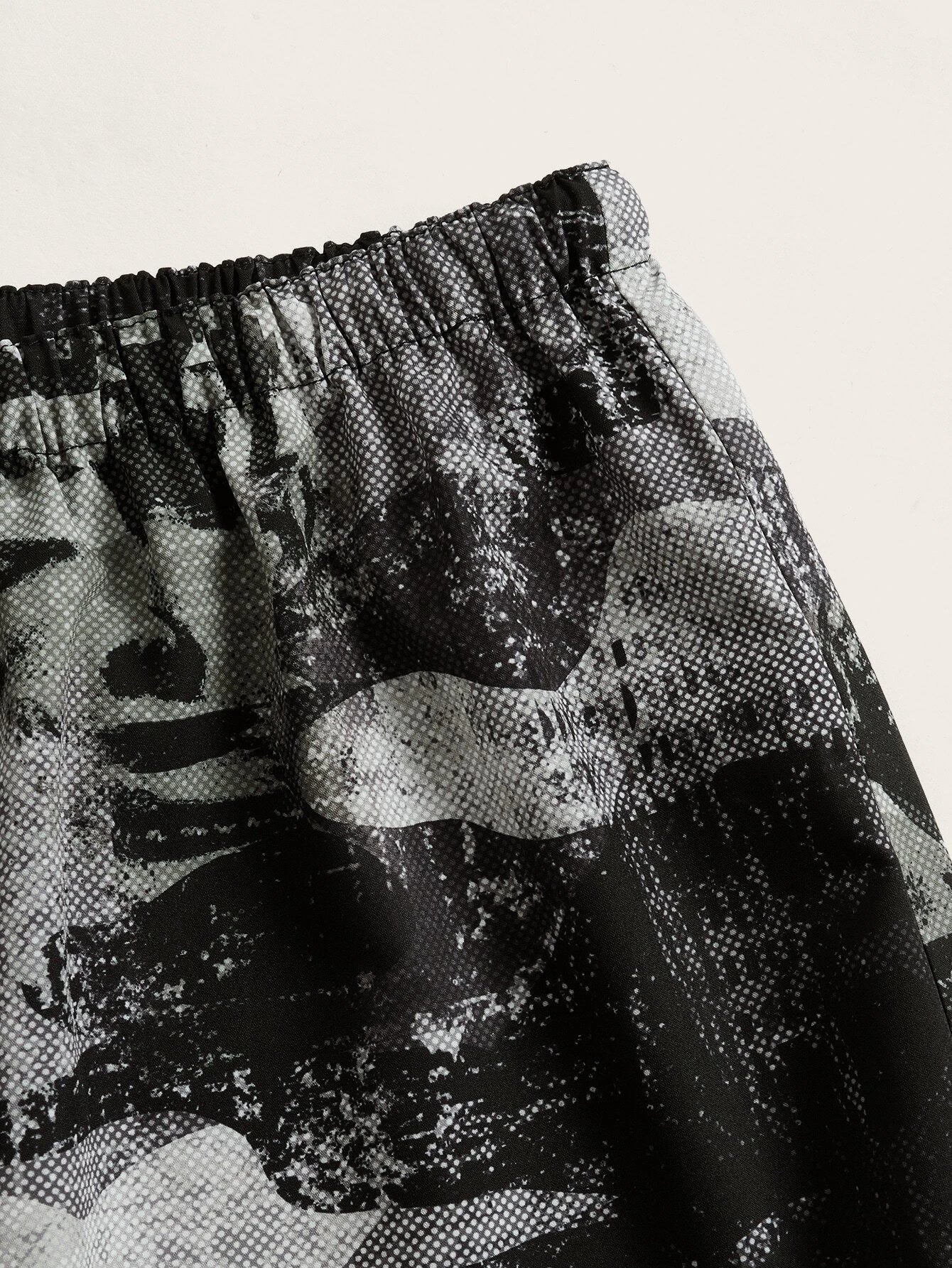 Printed Letter Graphic Cargo Pants – pocket detail close-up