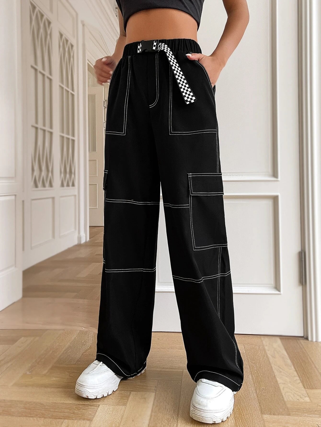 Stitched Flap Pocket Cargo Pants – waistband detail