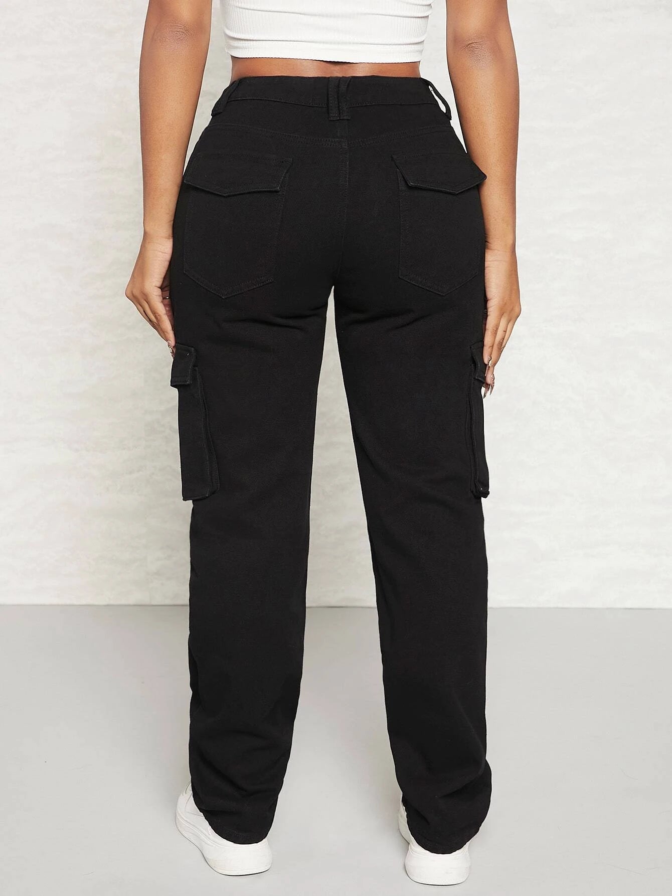 Multi Pocket Side Cargo Jeans – pocket detail close-up