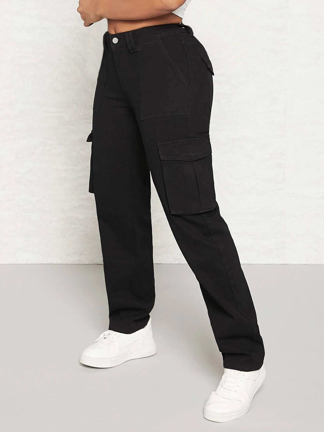 Multi Pocket Side Cargo Jeans – waistband detail