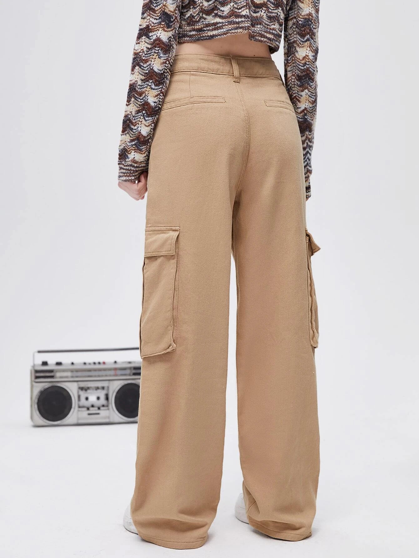 Flap Pocket Cargo Jeans Style 11 – back view detail